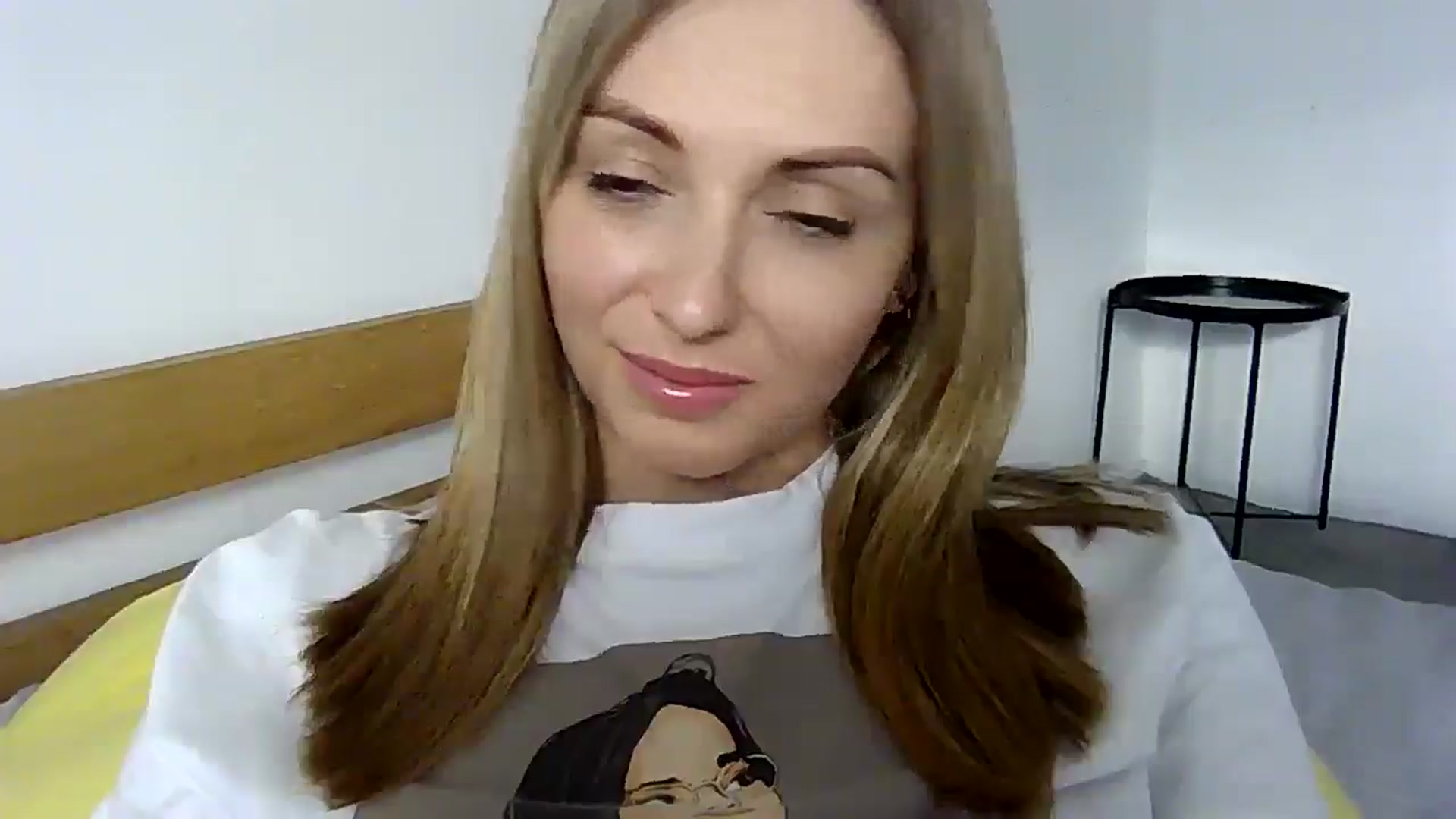 Gallery image thumbnail from Ur_kittycat's myfreecams stream on, 03/19/2025, 14:36 image 15 of 20