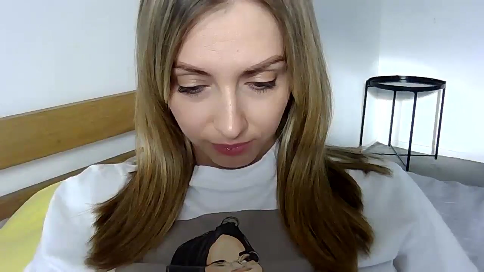 Gallery image thumbnail from Ur_kittycat's myfreecams stream on, 03/19/2025, 14:36 image 16 of 20