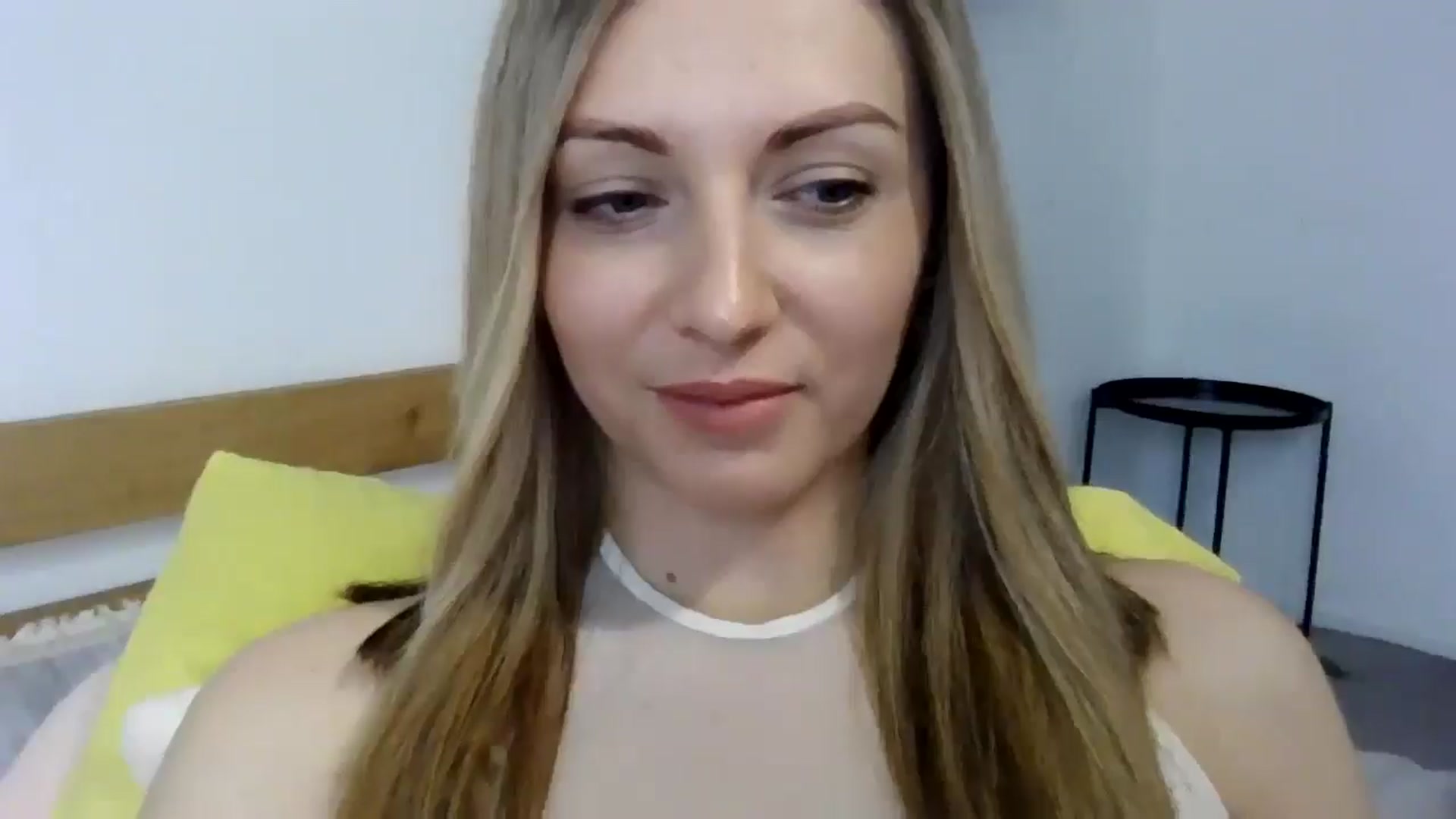 Gallery image thumbnail from Ur_kittycat's myfreecams stream on, 03/30/2025, 14:46 image 8 of 20