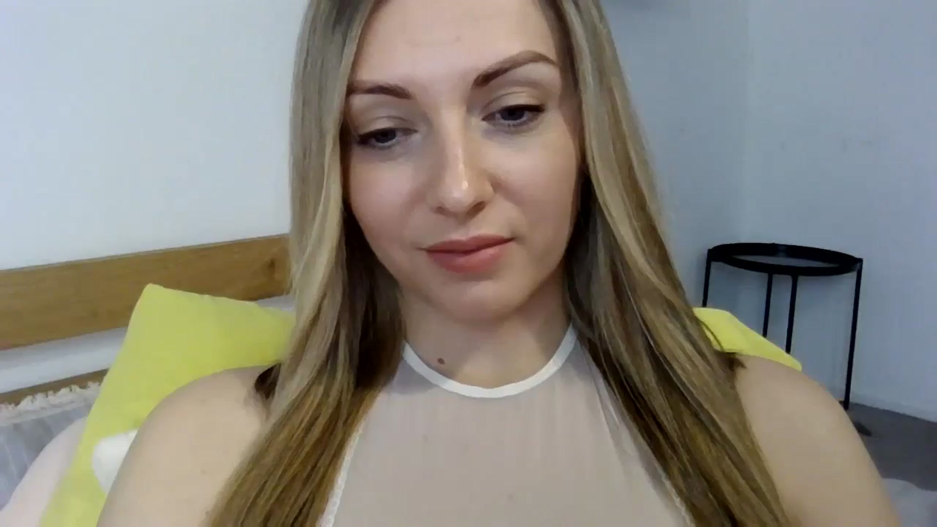 Gallery image thumbnail from Ur_kittycat's myfreecams stream on, 03/30/2025, 14:46 image 9 of 20