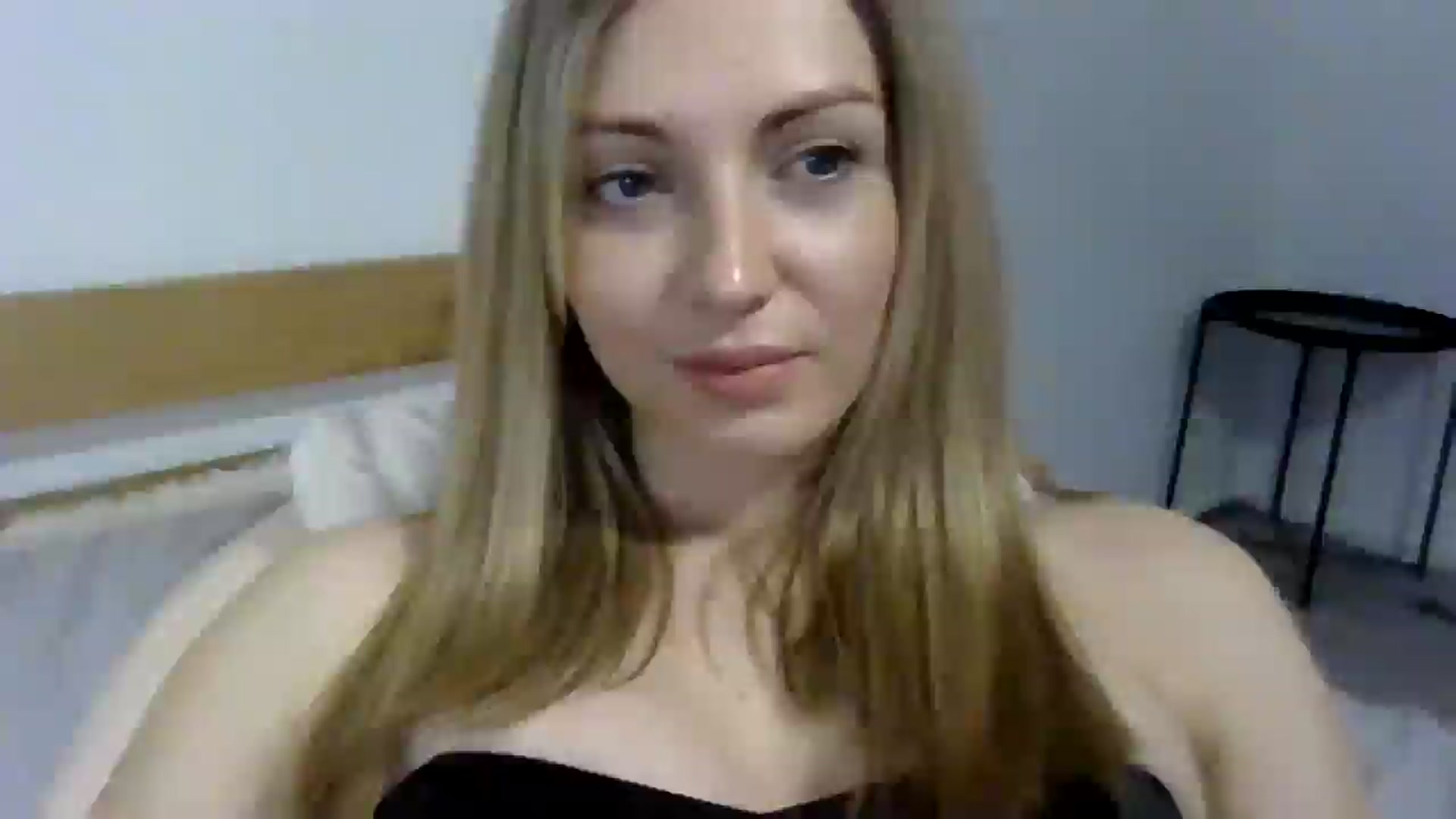 Gallery image thumbnail from Ur_kittycat's myfreecams stream on, 03/30/2025, 16:36 image 16 of 20