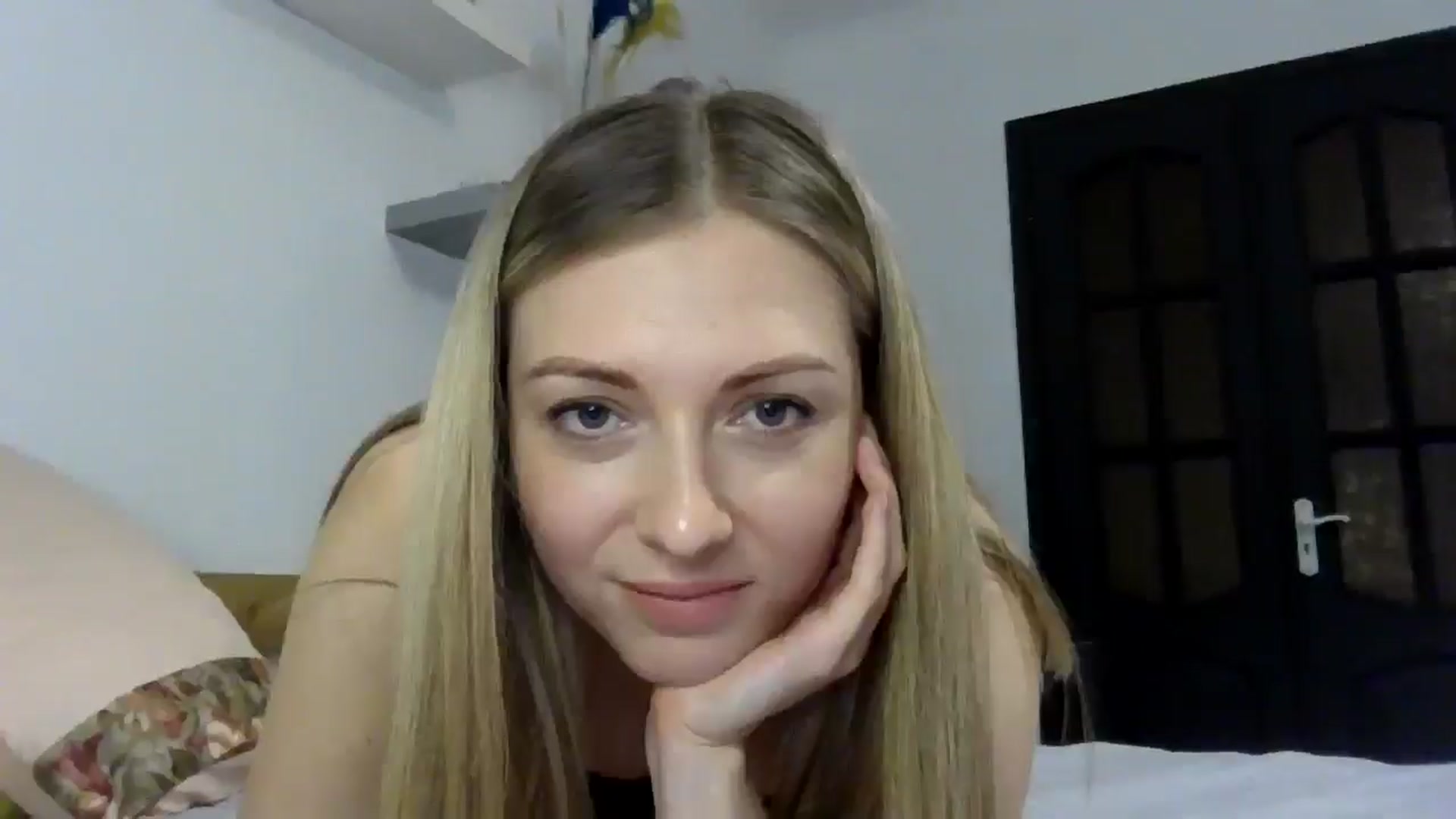 Gallery image thumbnail from Ur_kittycat's myfreecams stream on, 03/30/2025, 16:36 image 19 of 20