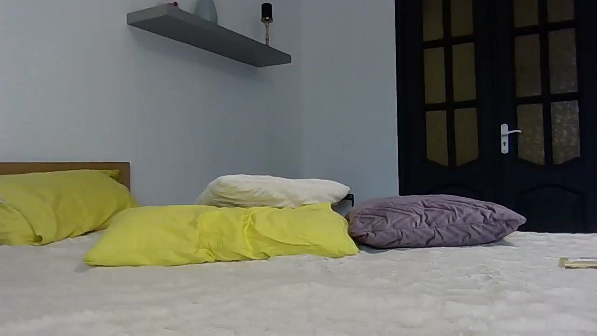 Gallery image thumbnail from Ur_kittycat's myfreecams stream on, 04/13/2025, 16:50 image 6 of 20