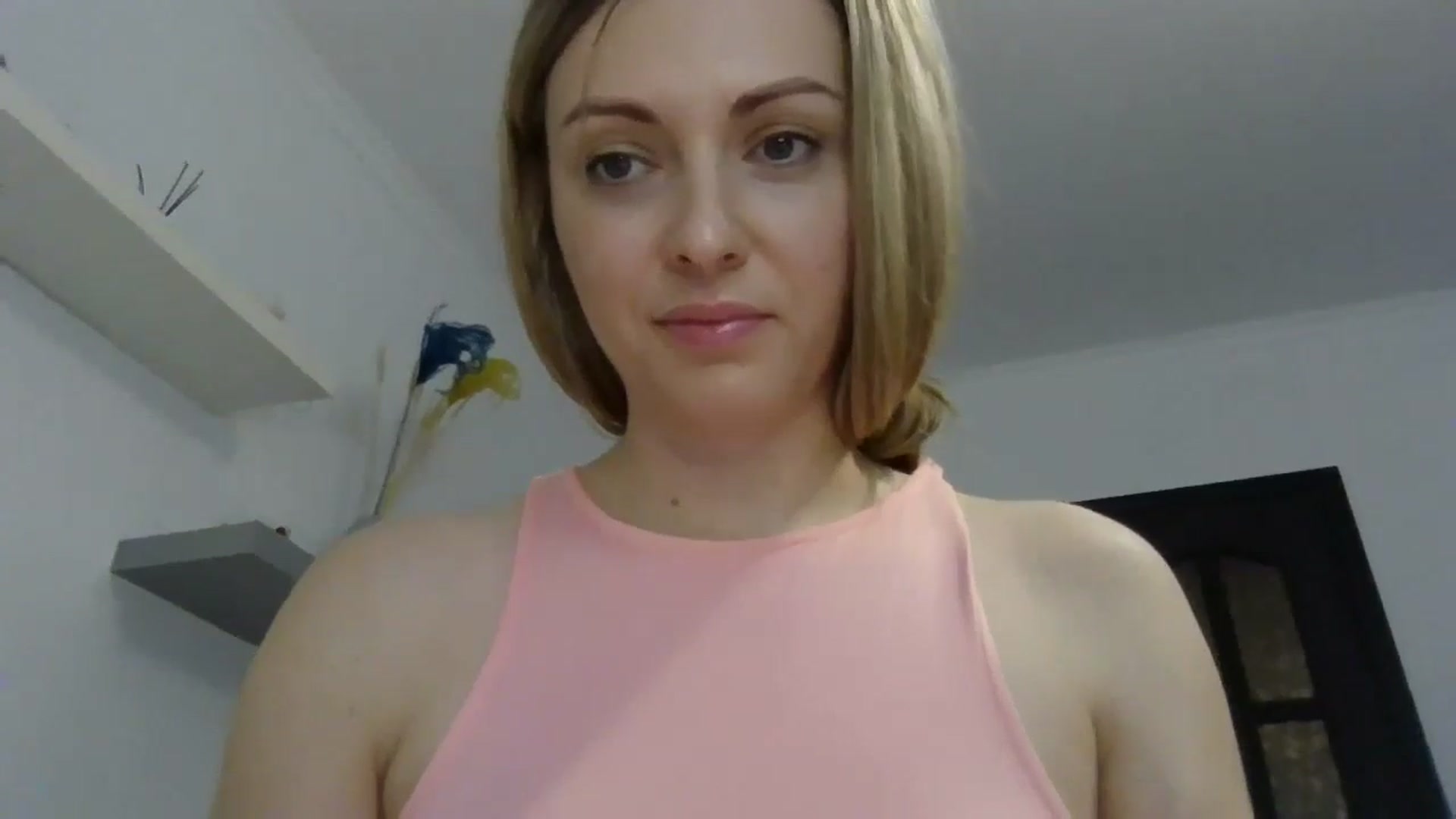 Gallery image thumbnail from Ur_kittycat's myfreecams stream on, 04/13/2025, 16:50 image 18 of 20