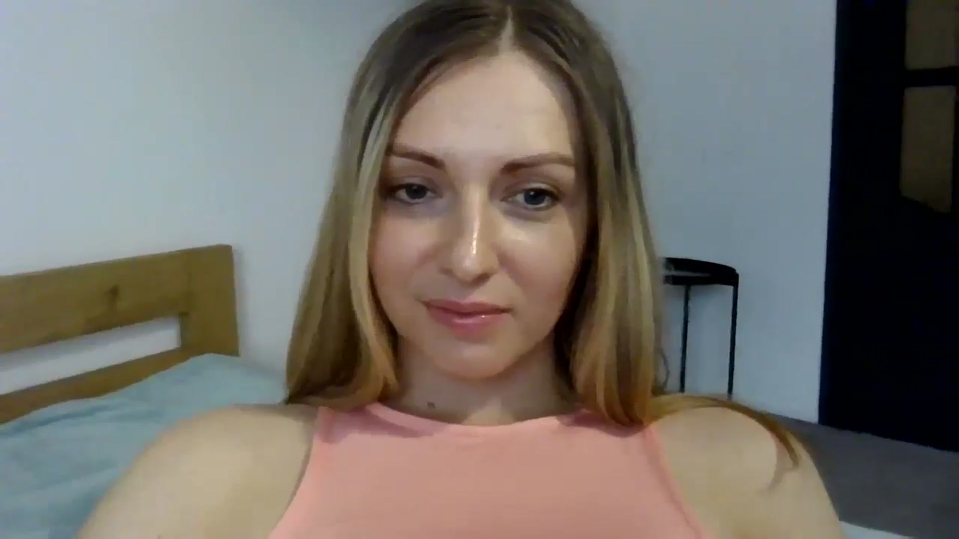 Gallery image thumbnail from Ur_kittycat's myfreecams stream on, 05/10/2025, 15:16 image 12 of 20