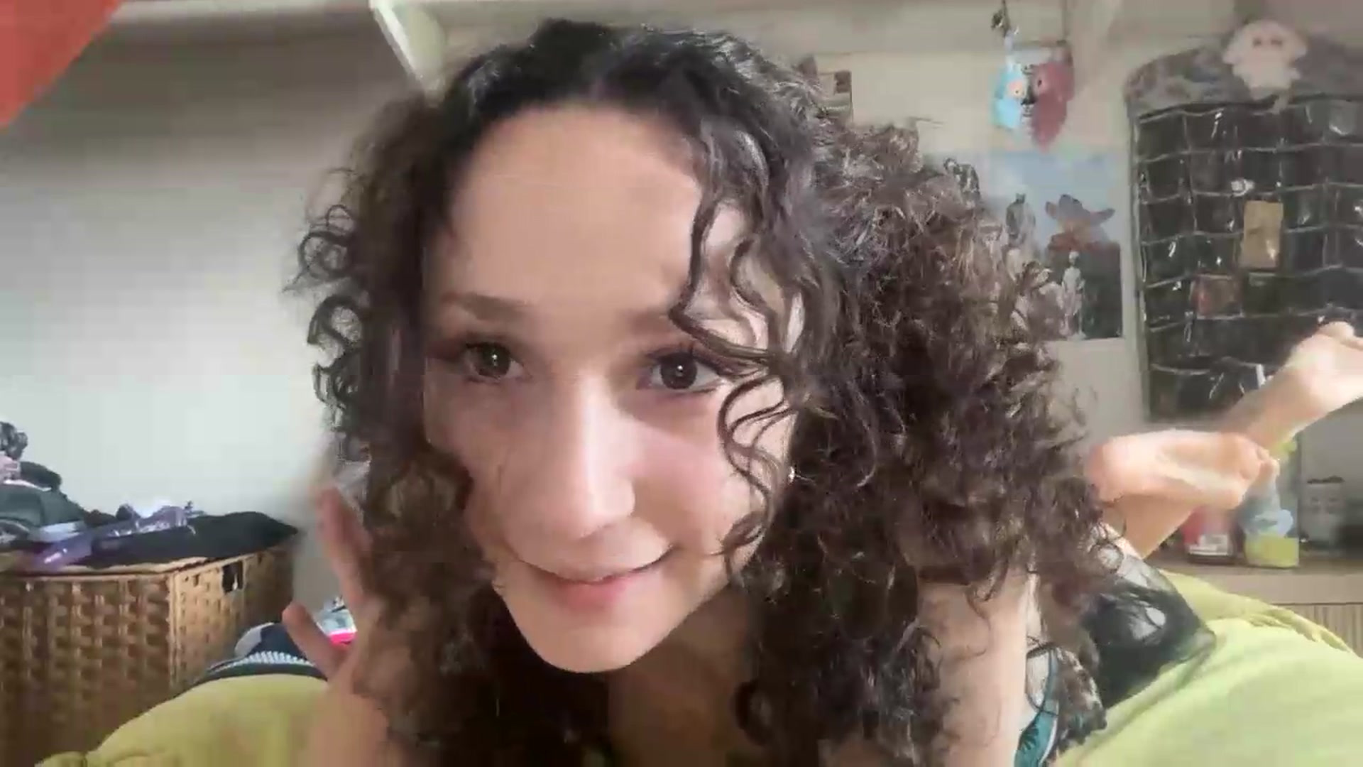 Gallery image thumbnail from Urpupp3t's myfreecams stream on, 07/31/2026, 16:40 image 14 of 20