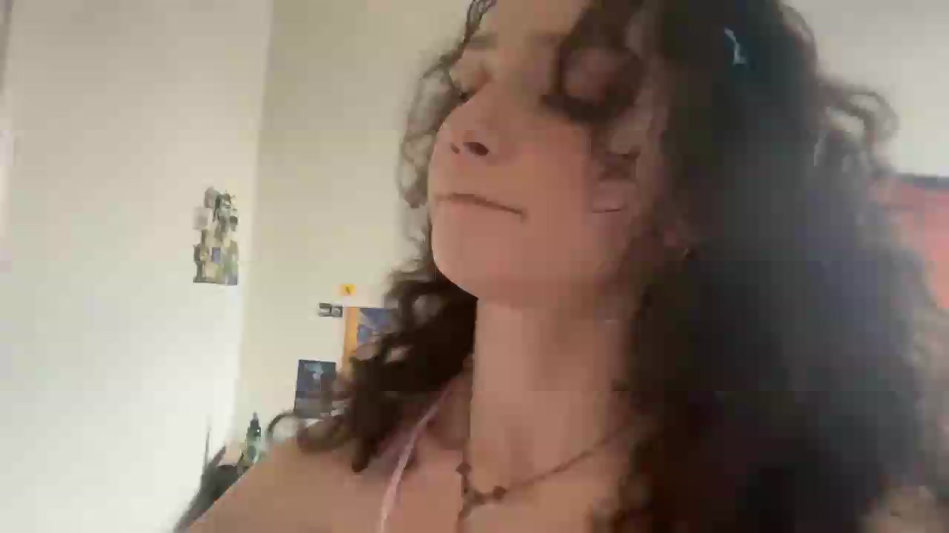 Gallery image thumbnail from Urpupp3t's myfreecams stream on, 08/01/2026, 21:34 image 1 of 20