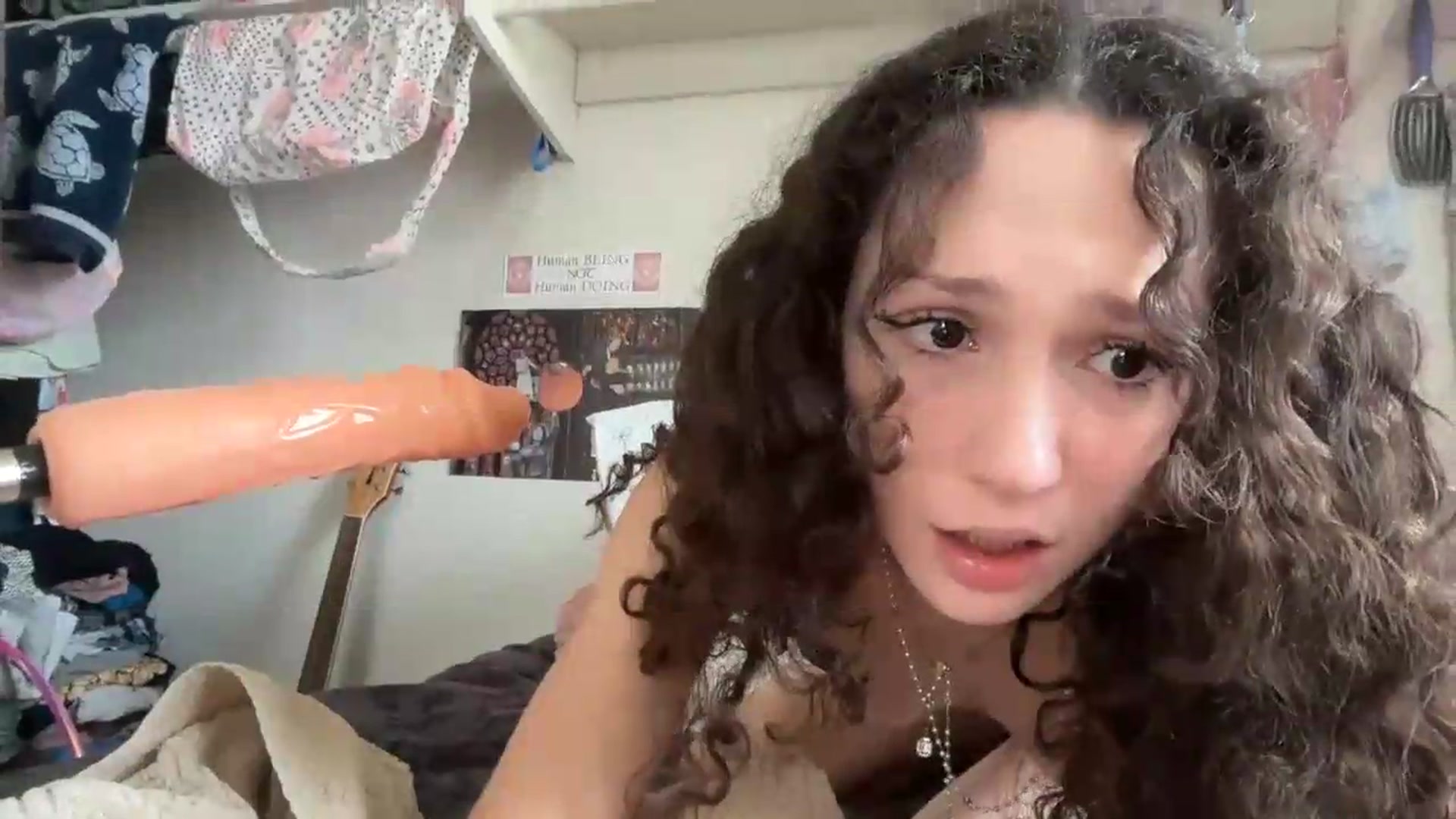 Gallery image thumbnail from Urpupp3t's myfreecams stream on, 08/13/2026, 17:47 image 15 of 20
