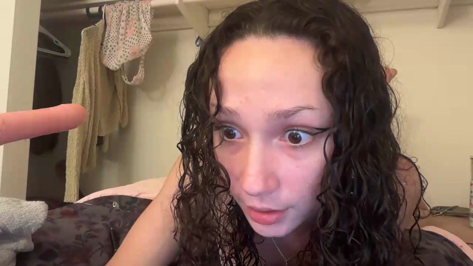 Gallery image thumbnail from Urpupp3t's myfreecams stream on, 08/25/2026, 01:14 image 19 of 20