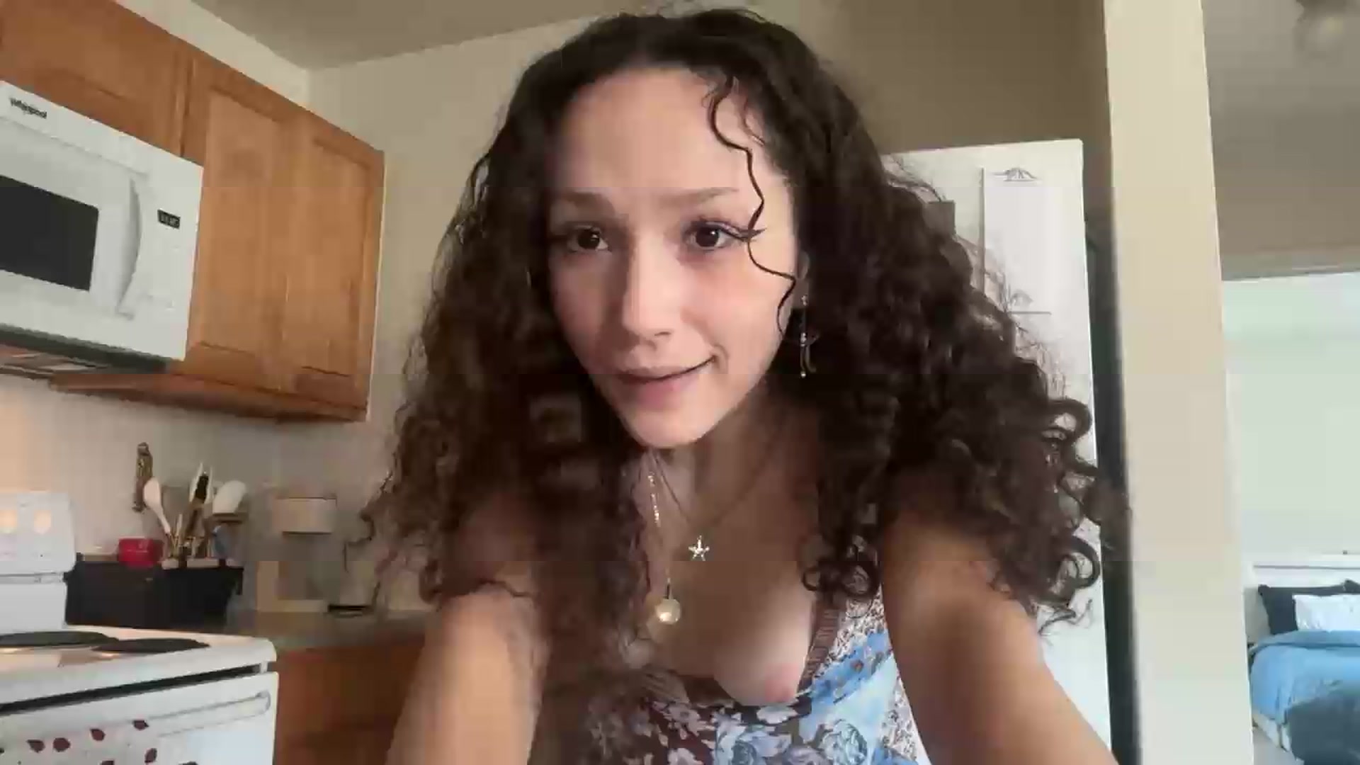 Gallery image thumbnail from Urpupp3t's myfreecams stream on, 08/30/2026, 15:25 image 6 of 20