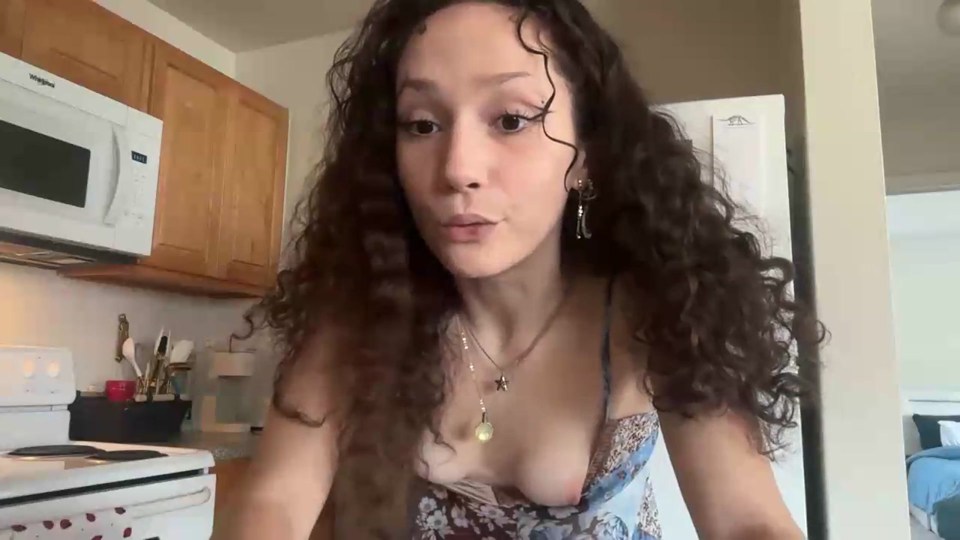 Gallery image thumbnail from Urpupp3t's myfreecams stream on, 08/30/2026, 15:25 image 4 of 20