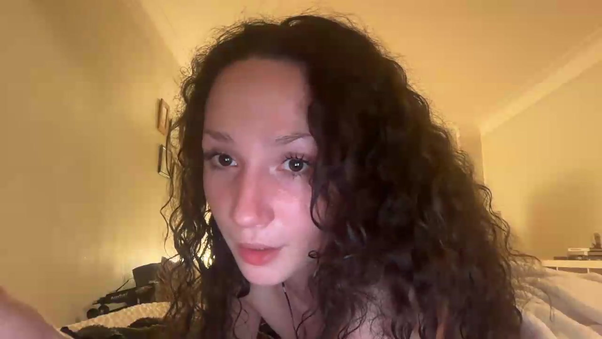 Gallery image thumbnail from Urpupp3t's myfreecams stream on, 09/02/2026, 01:04 image 16 of 20