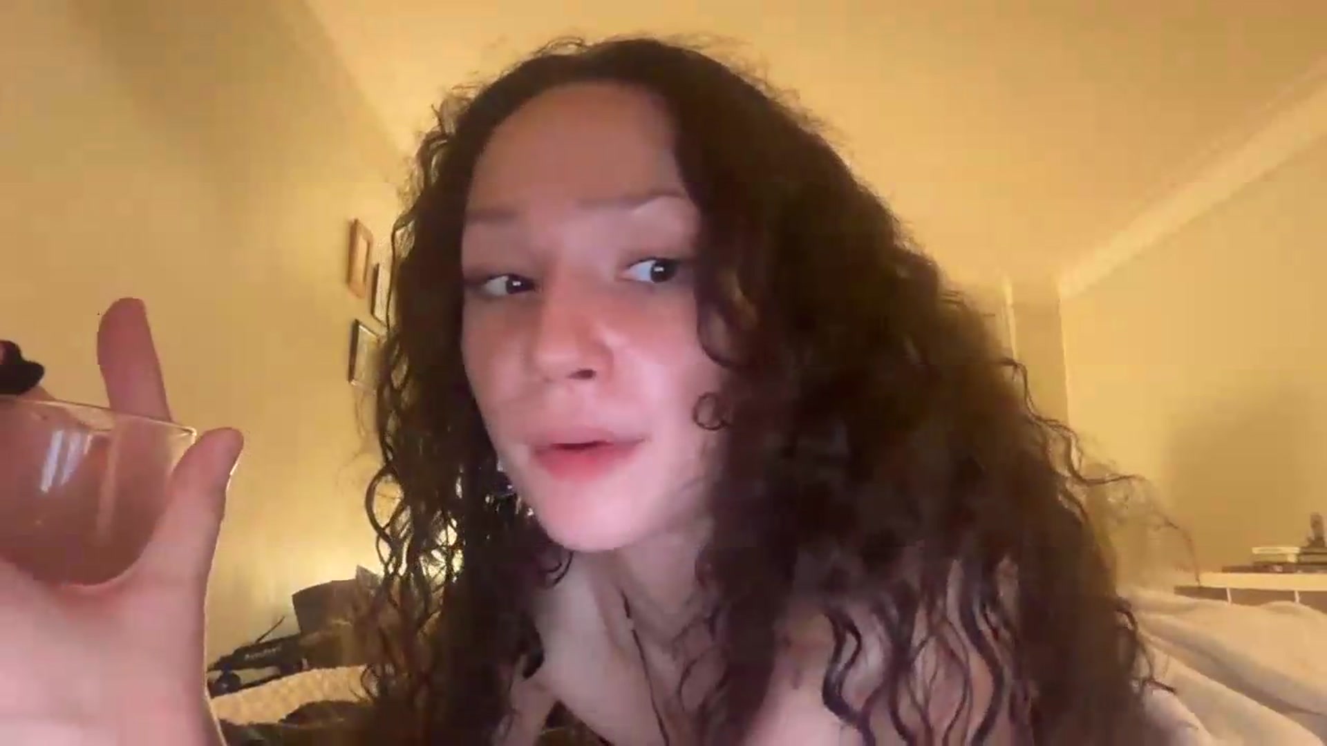 Gallery image thumbnail from Urpupp3t's myfreecams stream on, 09/02/2026, 01:04 image 18 of 20