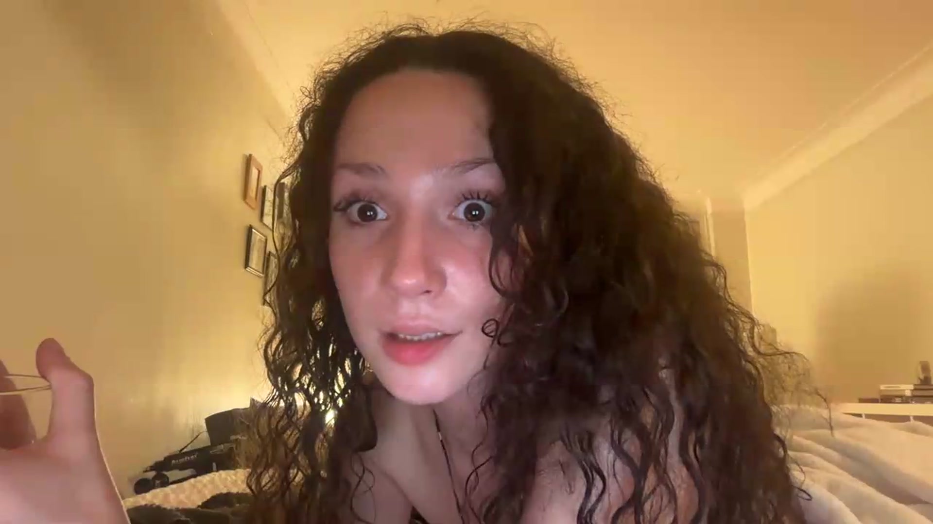 Gallery image thumbnail from Urpupp3t's myfreecams stream on, 09/02/2026, 01:04 image 15 of 20