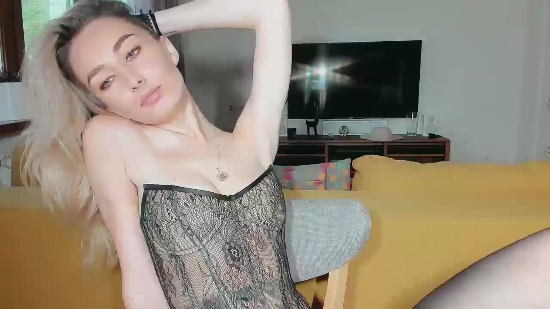 Gallery image thumbnail from User_number's myfreecams stream on, 10/29/2024, 14:38 image 17 of 20