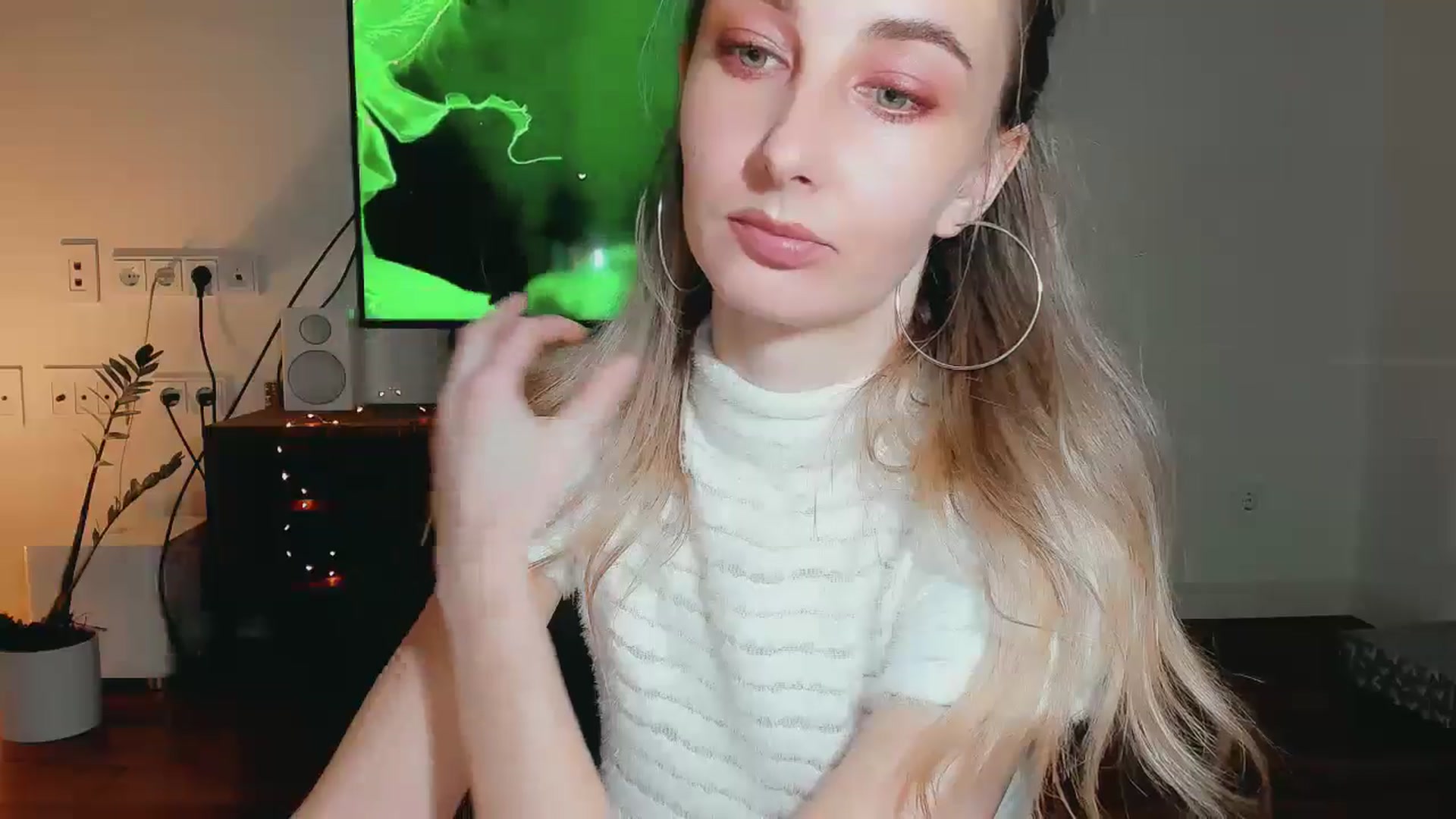 Gallery image thumbnail from User_number's myfreecams stream on, 11/09/2024, 14:01 image 16 of 20