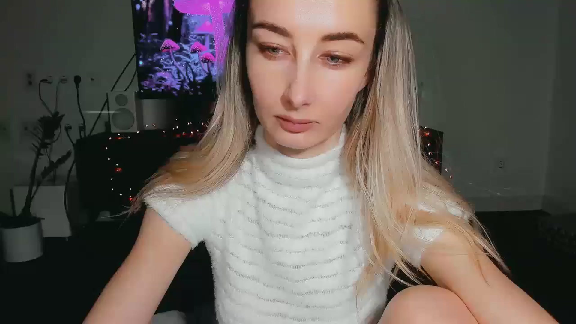 Gallery image thumbnail from User_number's myfreecams stream on, 11/11/2024, 14:10 image 15 of 20