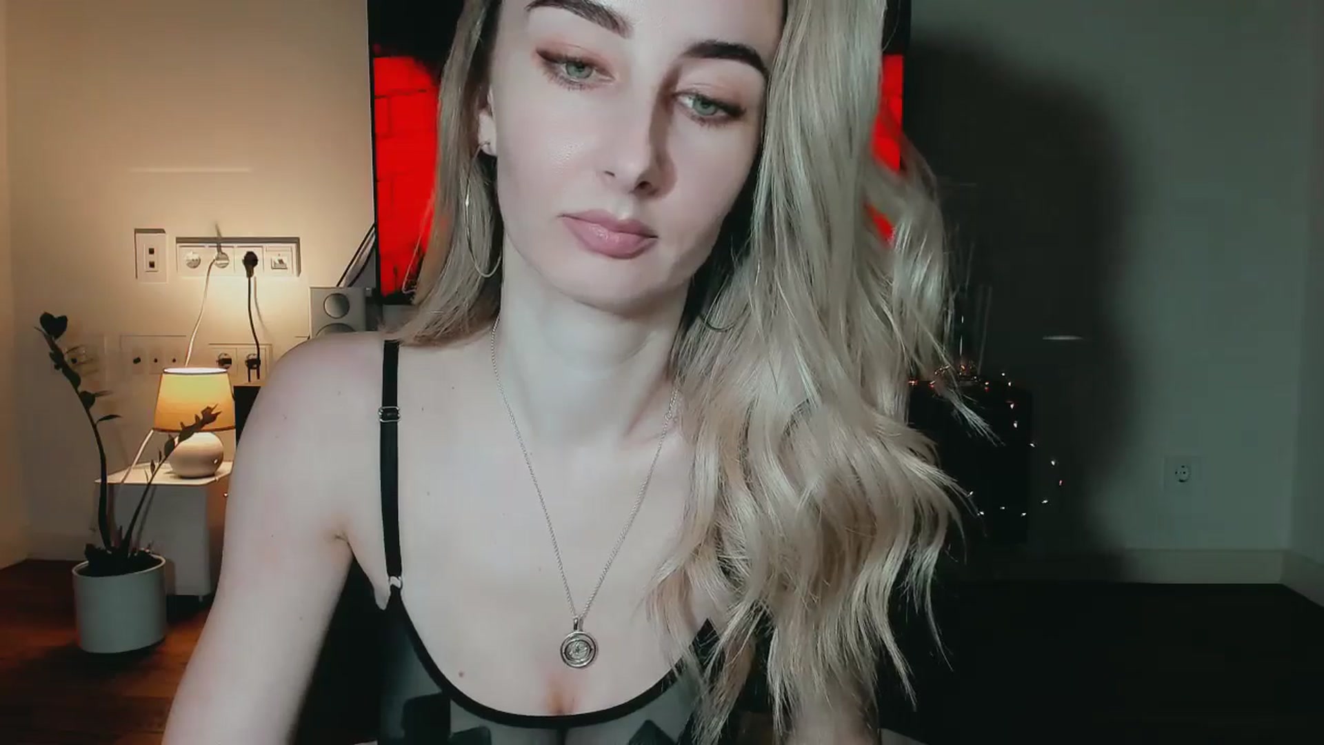 Gallery image thumbnail from User_number's myfreecams stream on, 11/26/2024, 19:07 image 5 of 20