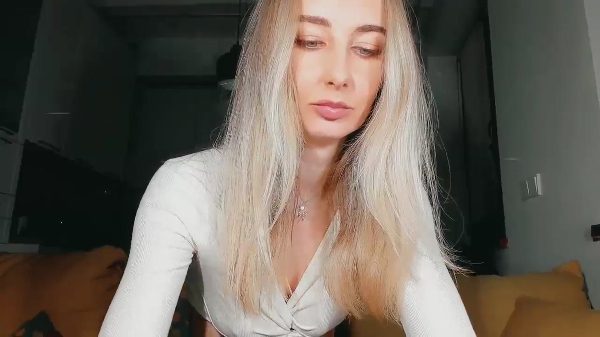 Gallery image thumbnail from User_number's myfreecams stream on, 01/14/2025, 17:25 image 19 of 20
