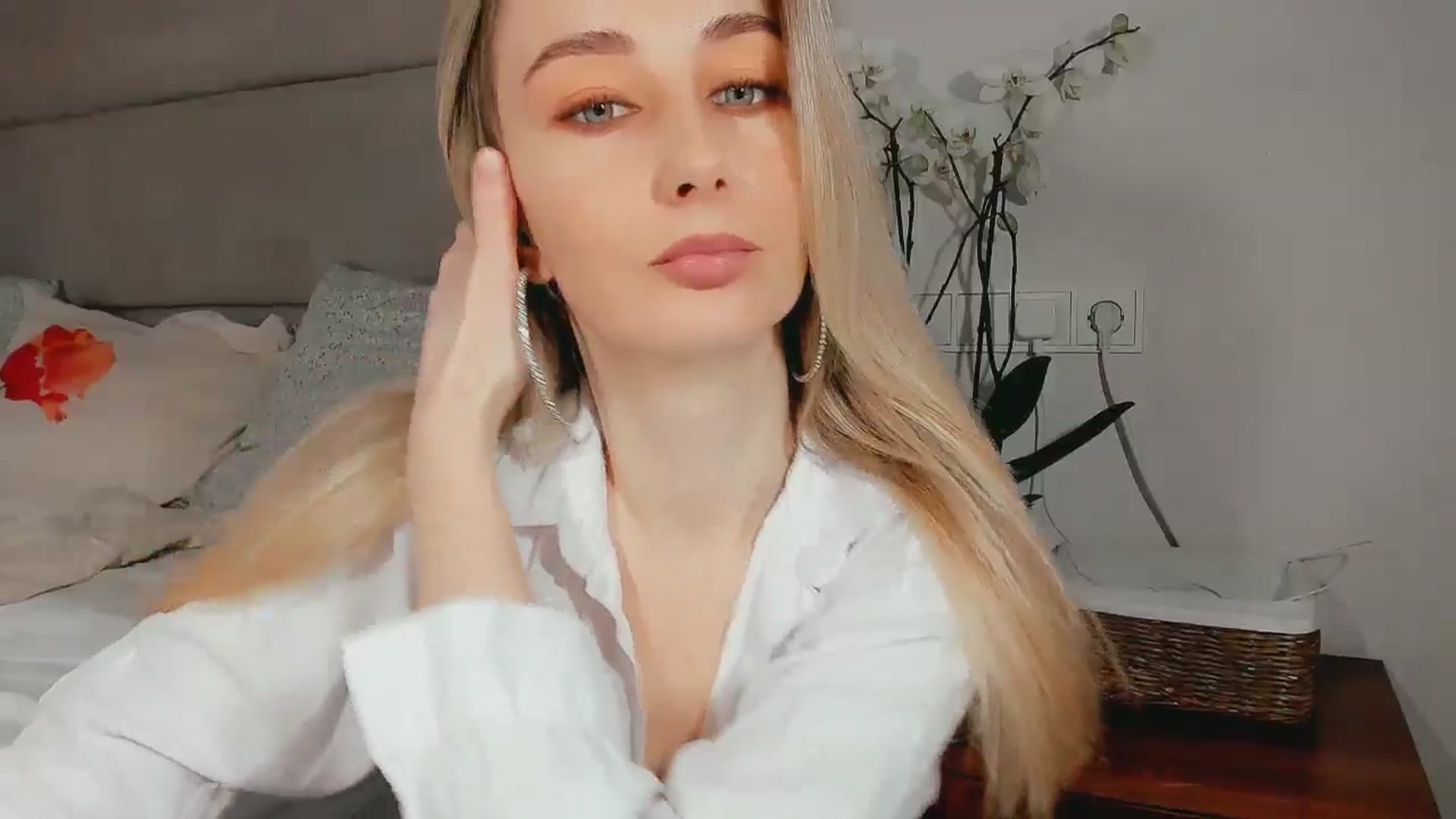 Gallery image thumbnail from User_number's myfreecams stream on, 02/03/2025, 15:11 image 7 of 20