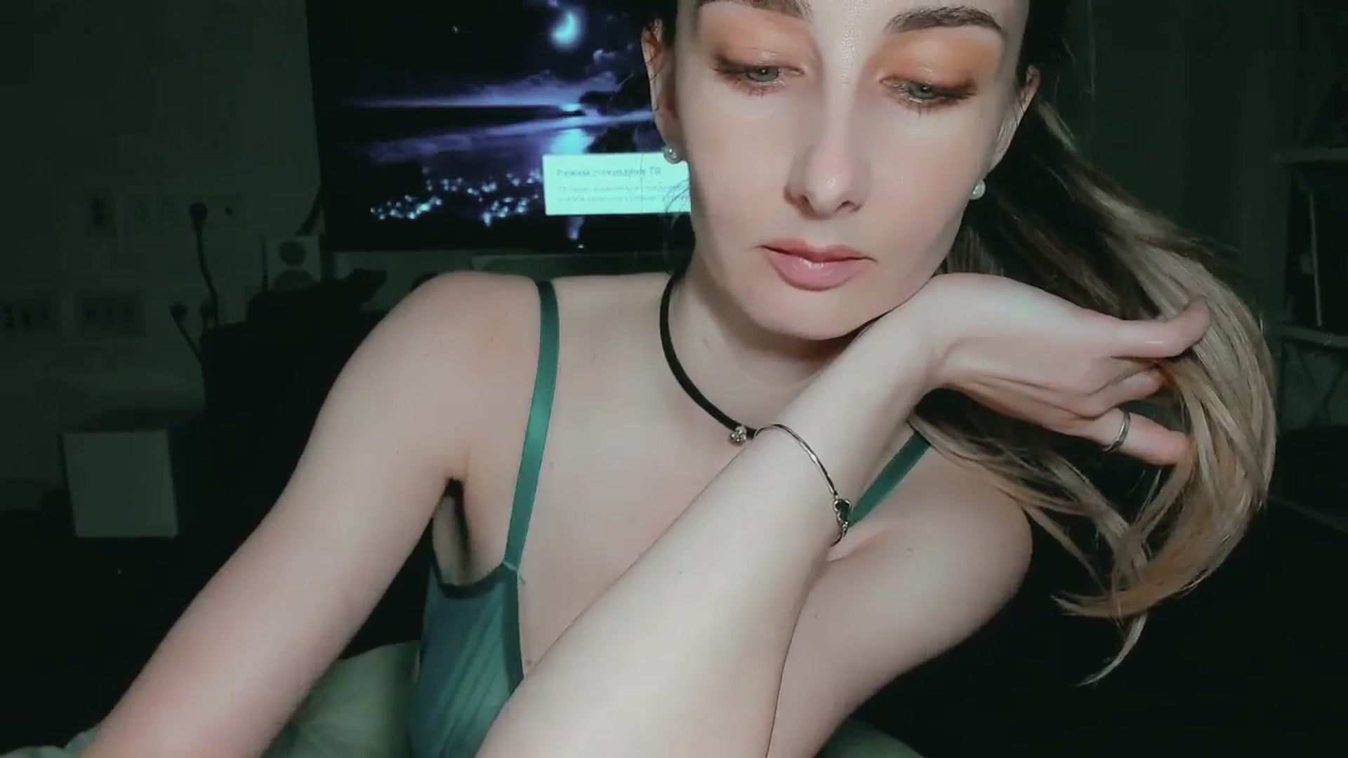 Gallery image thumbnail from User_number's myfreecams stream on, 06/11/2025, 13:13 image 17 of 20