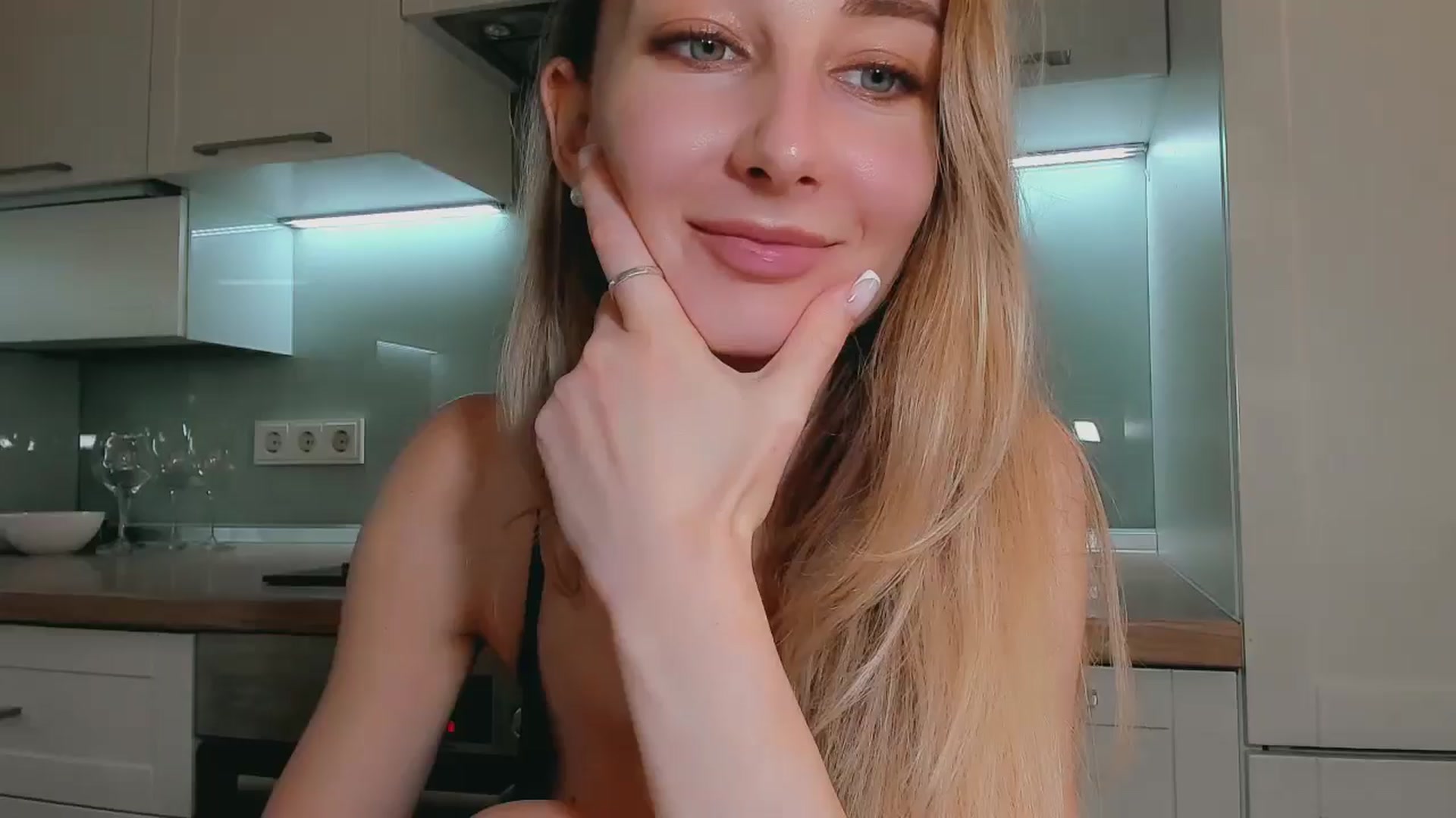 Gallery image thumbnail from User_number's myfreecams stream on, 07/22/2025, 12:15 image 12 of 20