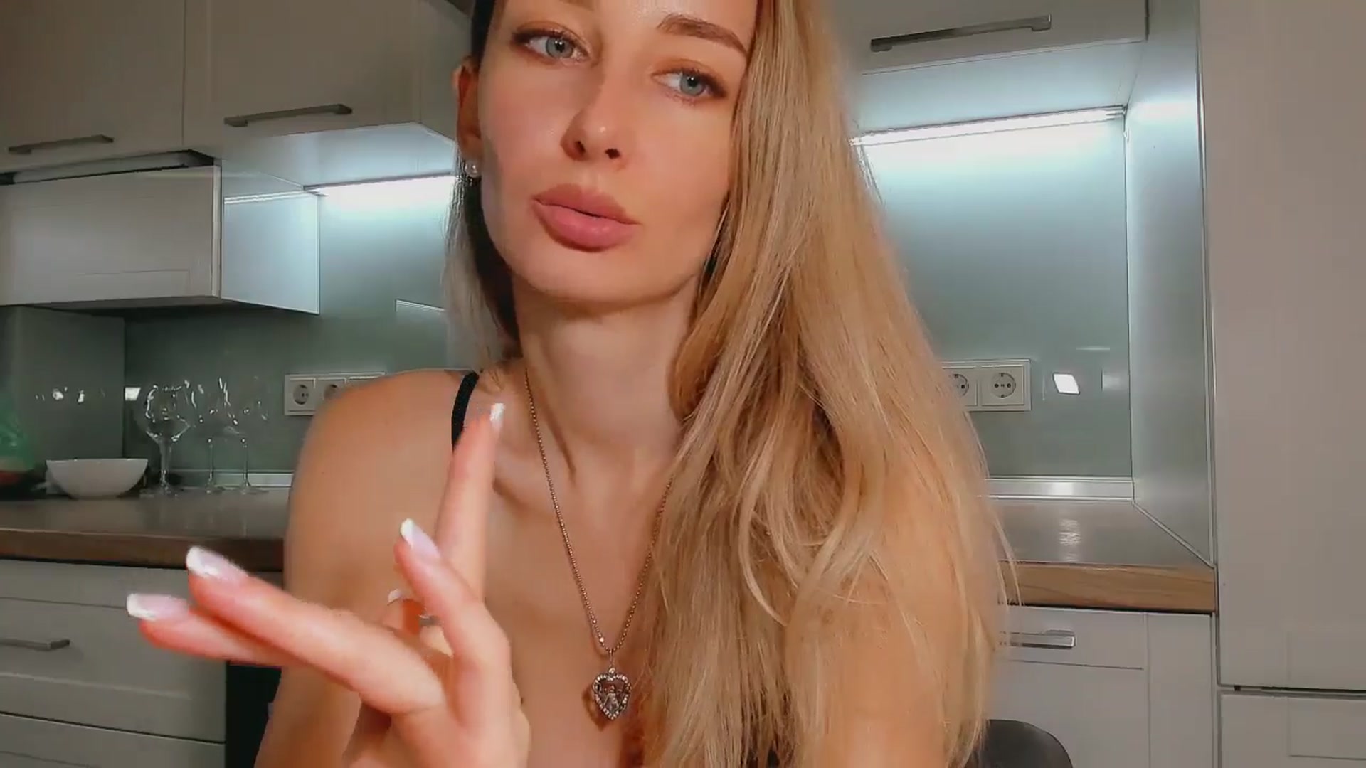 Gallery image thumbnail from User_number's myfreecams stream on, 07/22/2025, 12:15 image 20 of 20