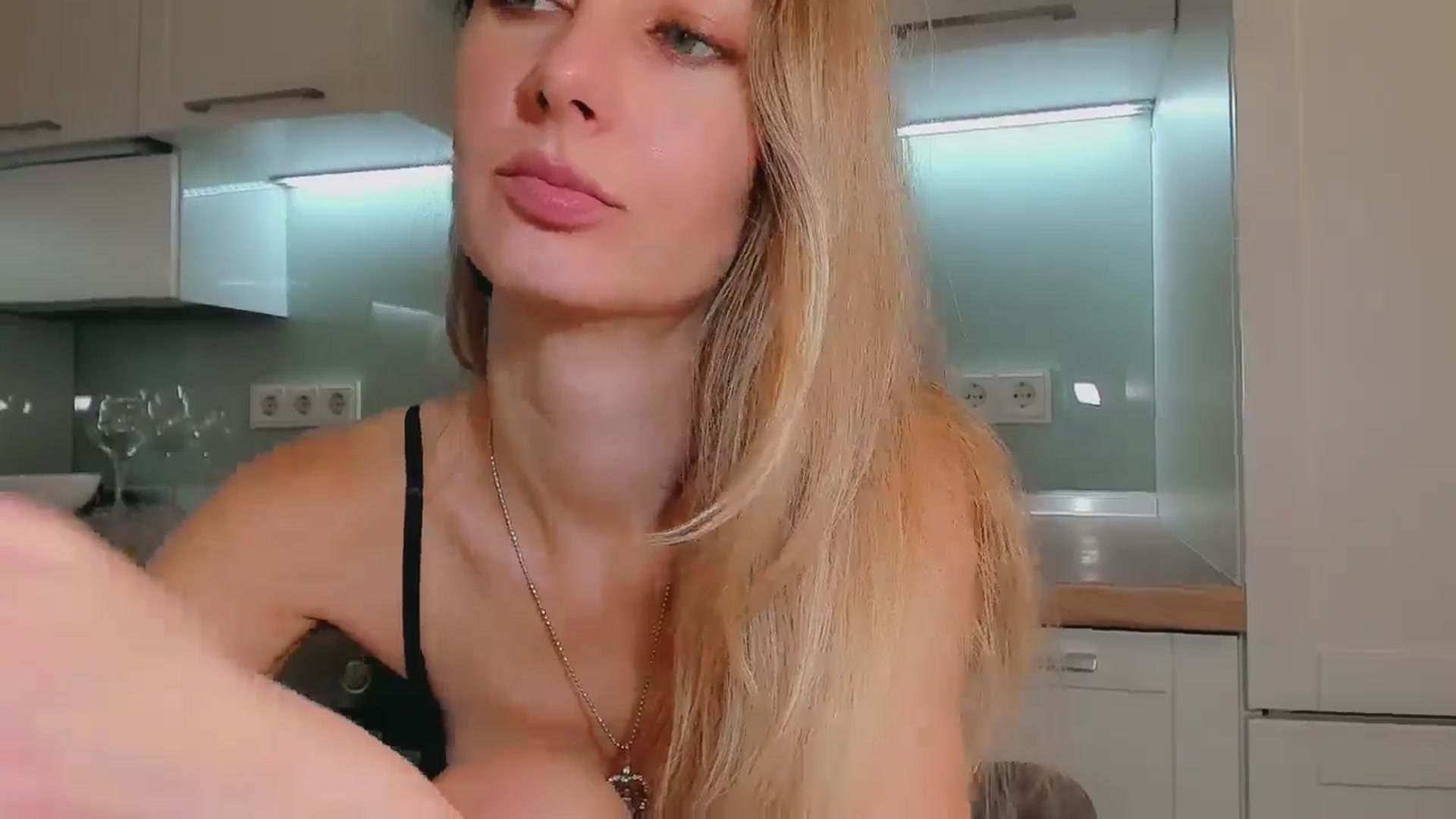 Gallery image thumbnail from User_number's myfreecams stream on, 07/22/2025, 12:15 image 11 of 20