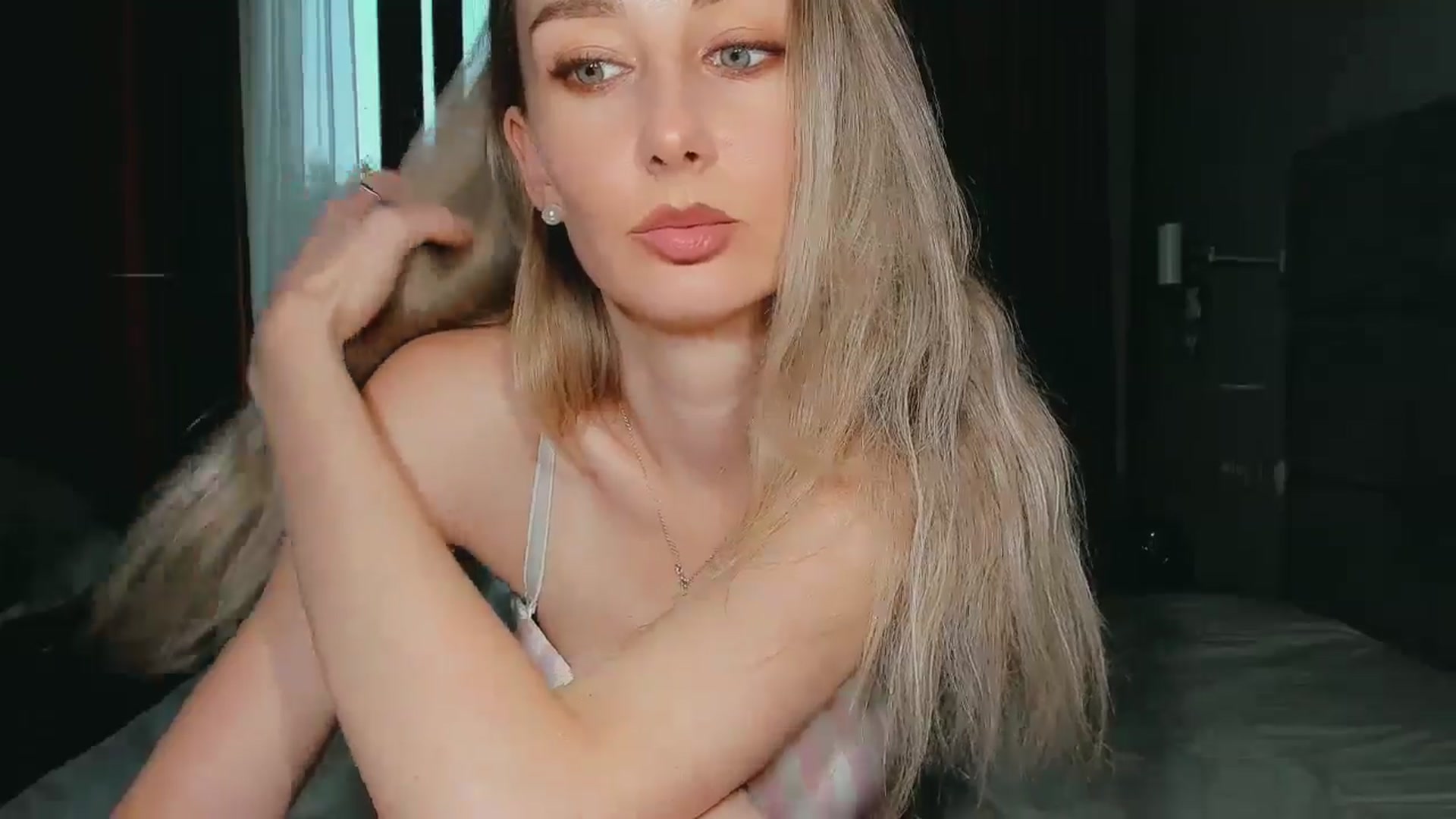Gallery image thumbnail from User_number's myfreecams stream on, 08/28/2025, 17:23 image 10 of 20