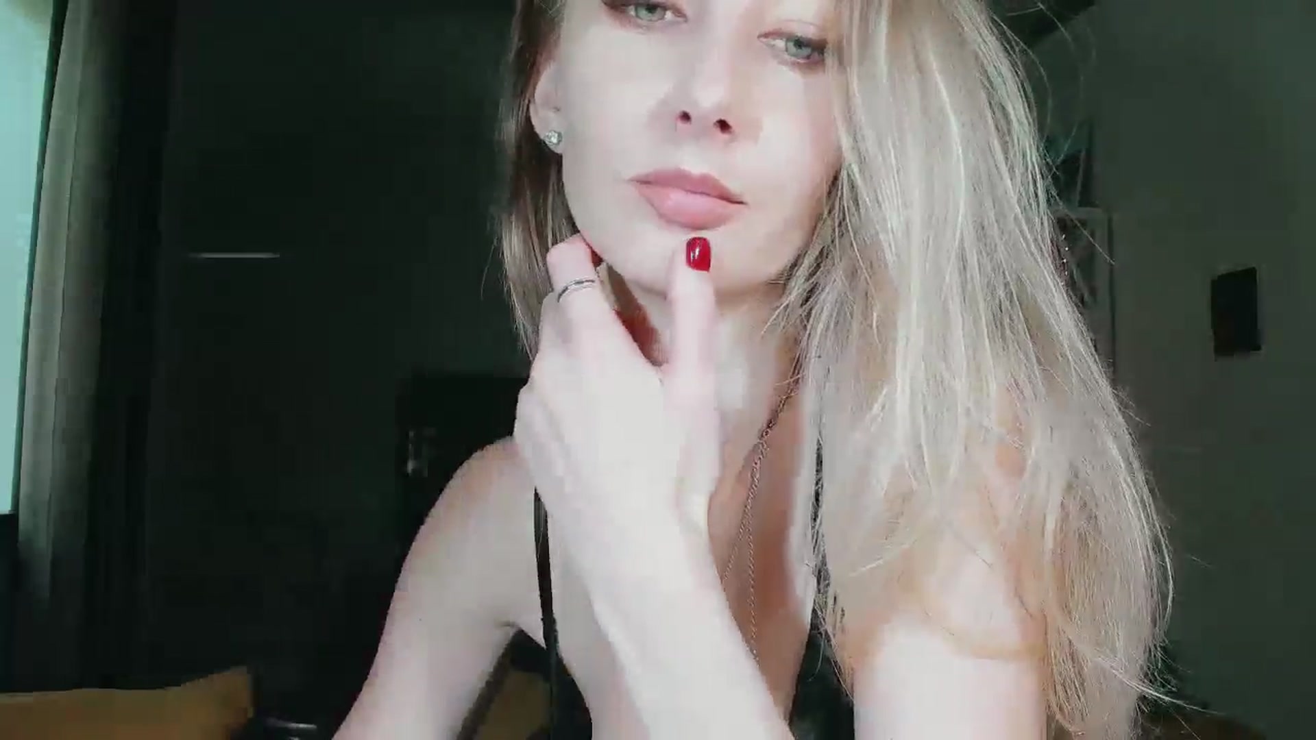 Gallery image thumbnail from User_number's myfreecams stream on, 09/11/2025, 12:15 image 12 of 20