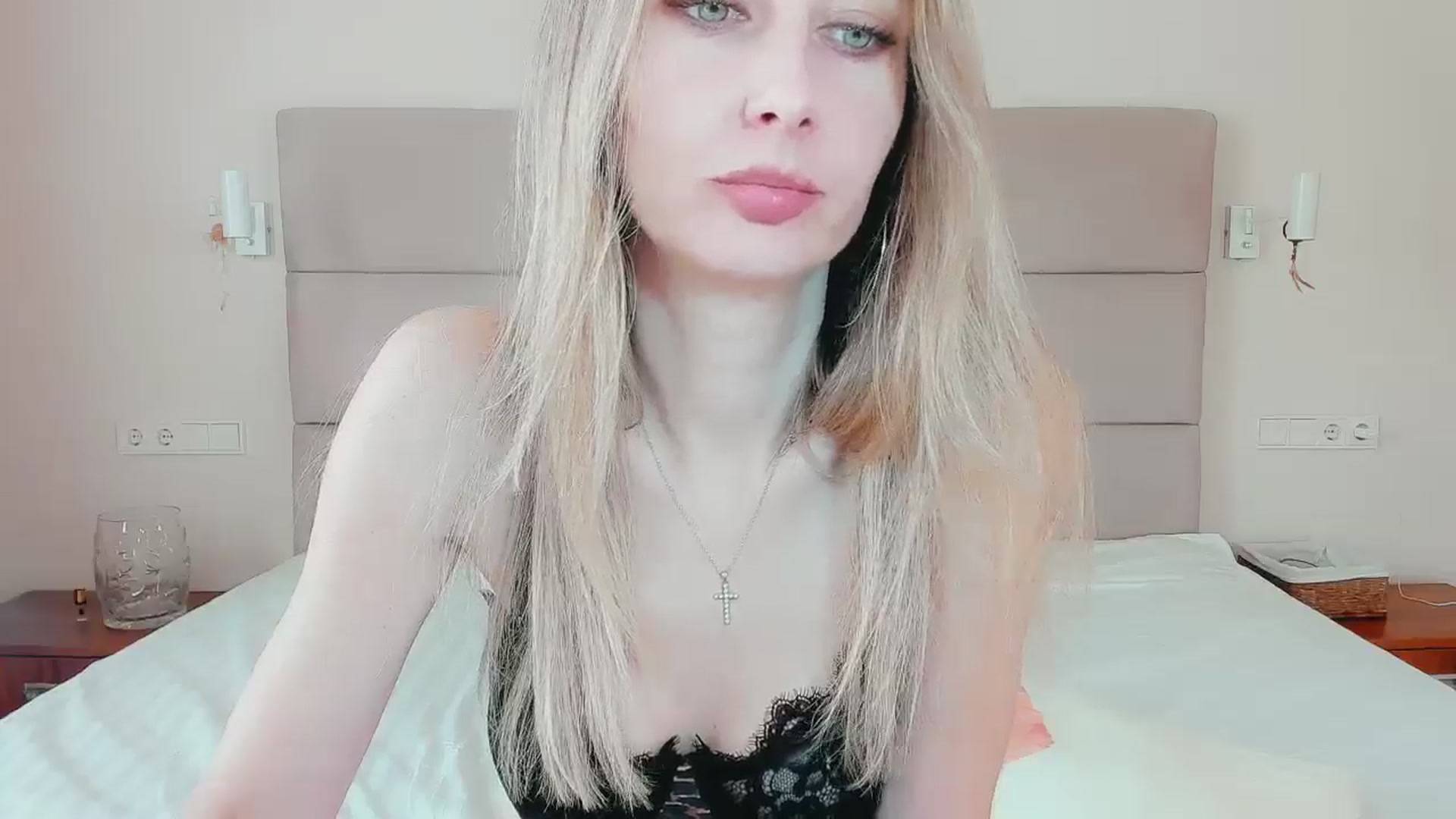 Gallery image thumbnail from User_number's myfreecams stream on, 10/13/2025, 14:20 image 7 of 20