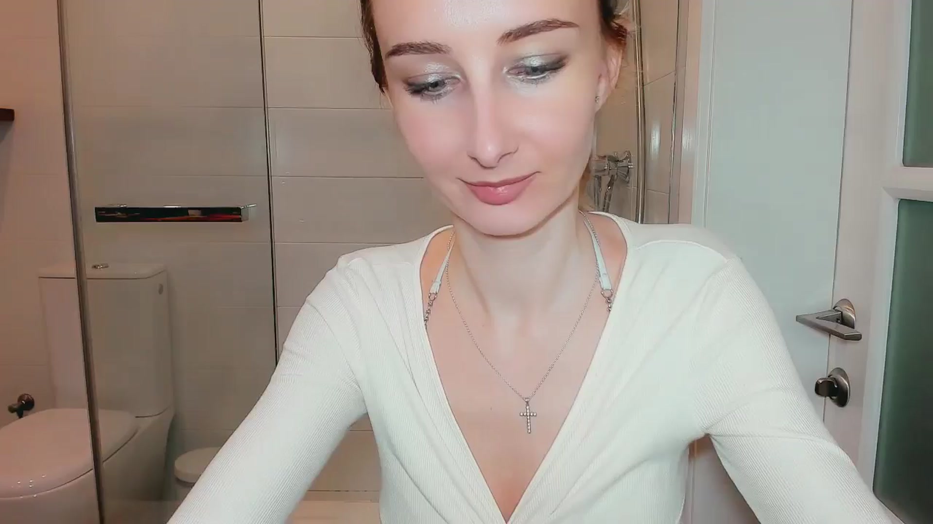 Gallery image thumbnail from User_number's myfreecams stream on, 10/24/2025, 12:17 image 7 of 20