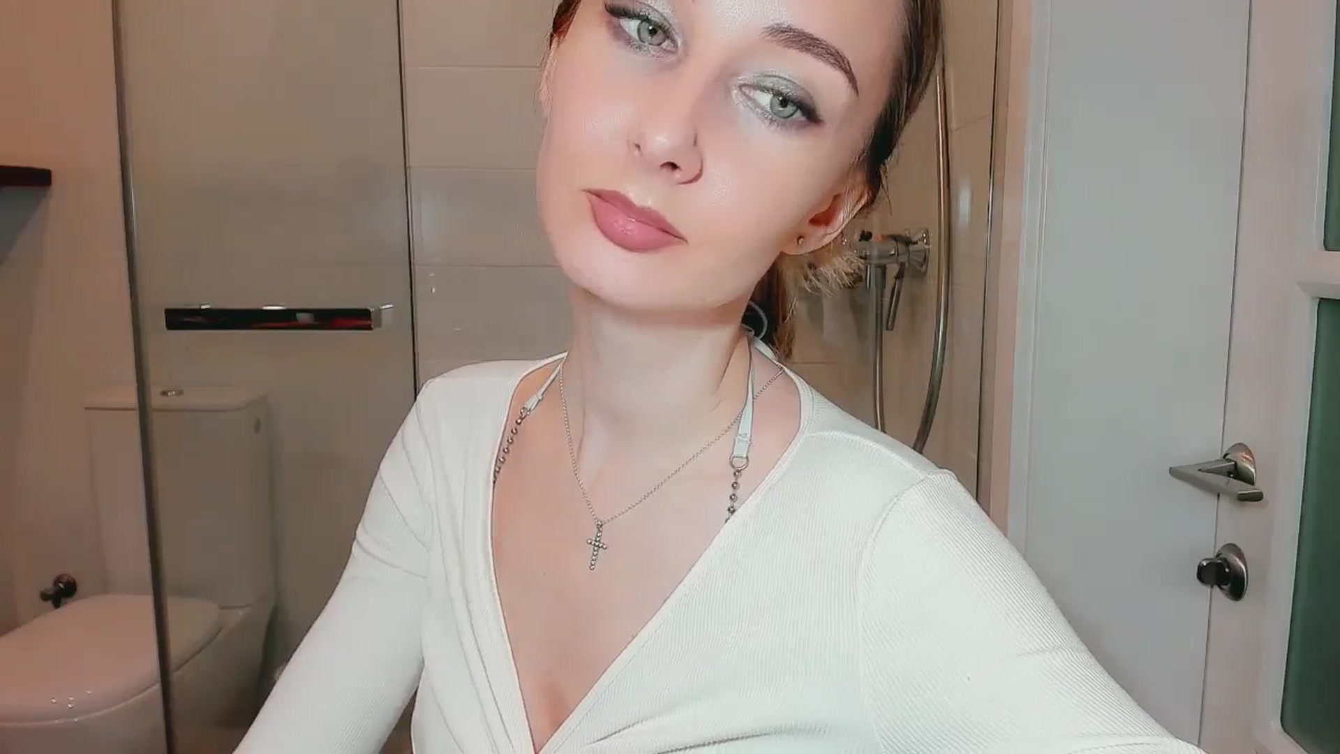 Gallery image thumbnail from User_number's myfreecams stream on, 10/24/2025, 12:17 image 2 of 20