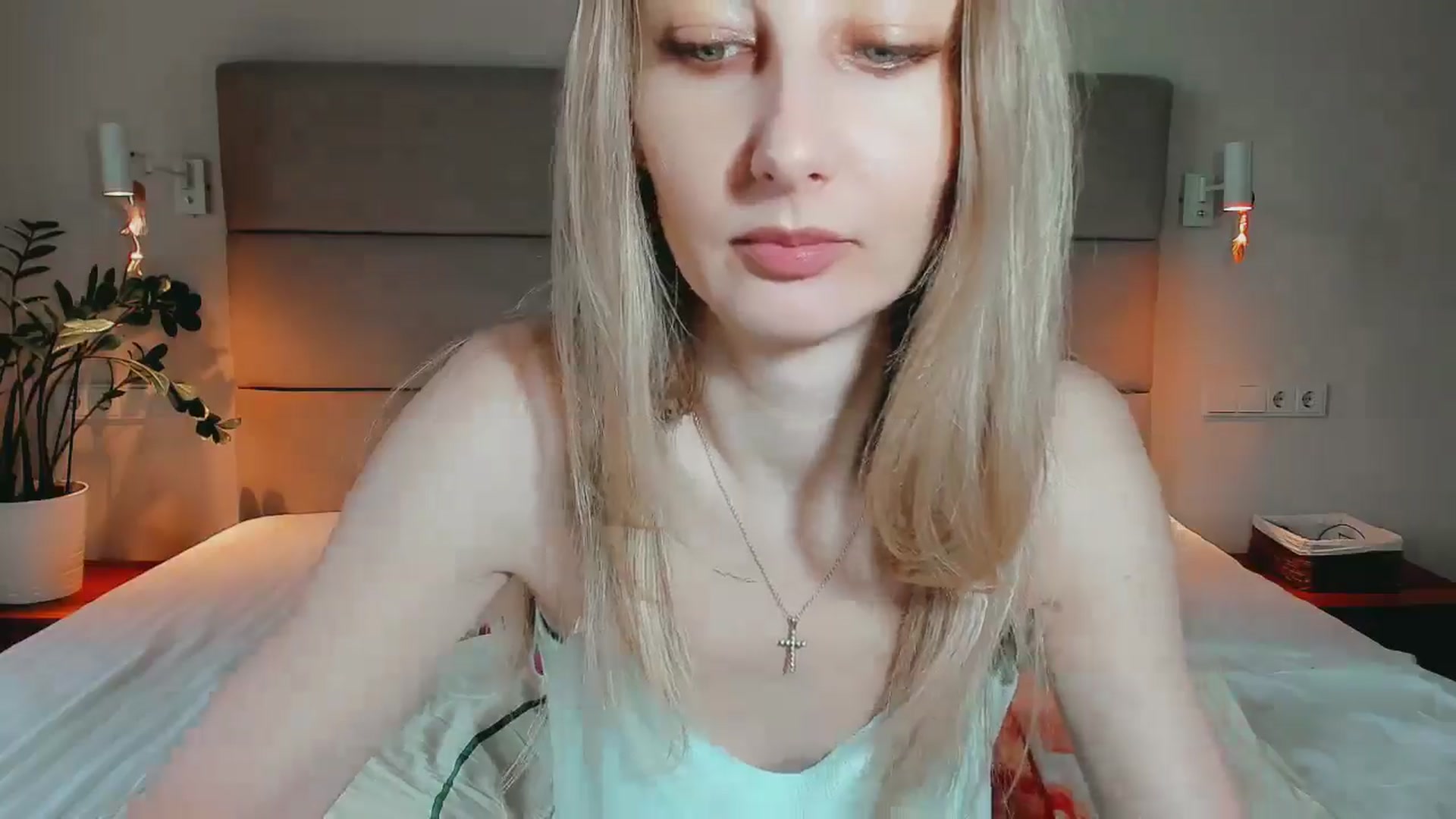 Gallery image thumbnail from User_number's myfreecams stream on, 11/11/2025, 11:07 image 17 of 20