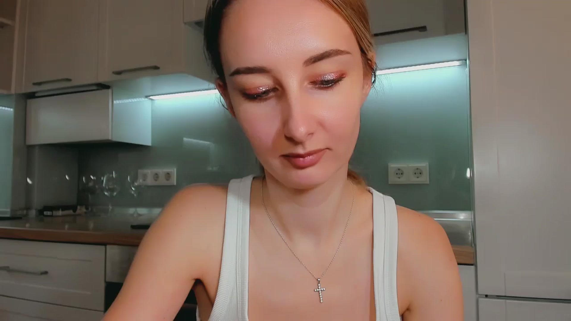 Gallery image thumbnail from User_number's myfreecams stream on, 11/13/2025, 12:27 image 2 of 20