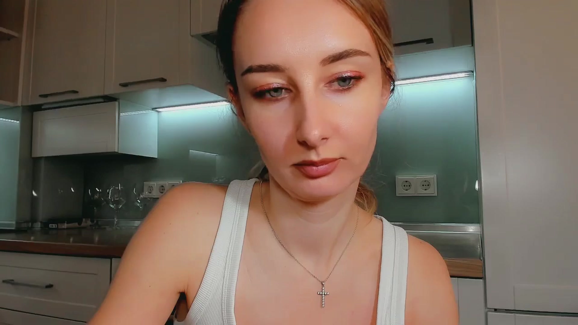 Gallery image thumbnail from User_number's myfreecams stream on, 11/13/2025, 12:27 image 4 of 20