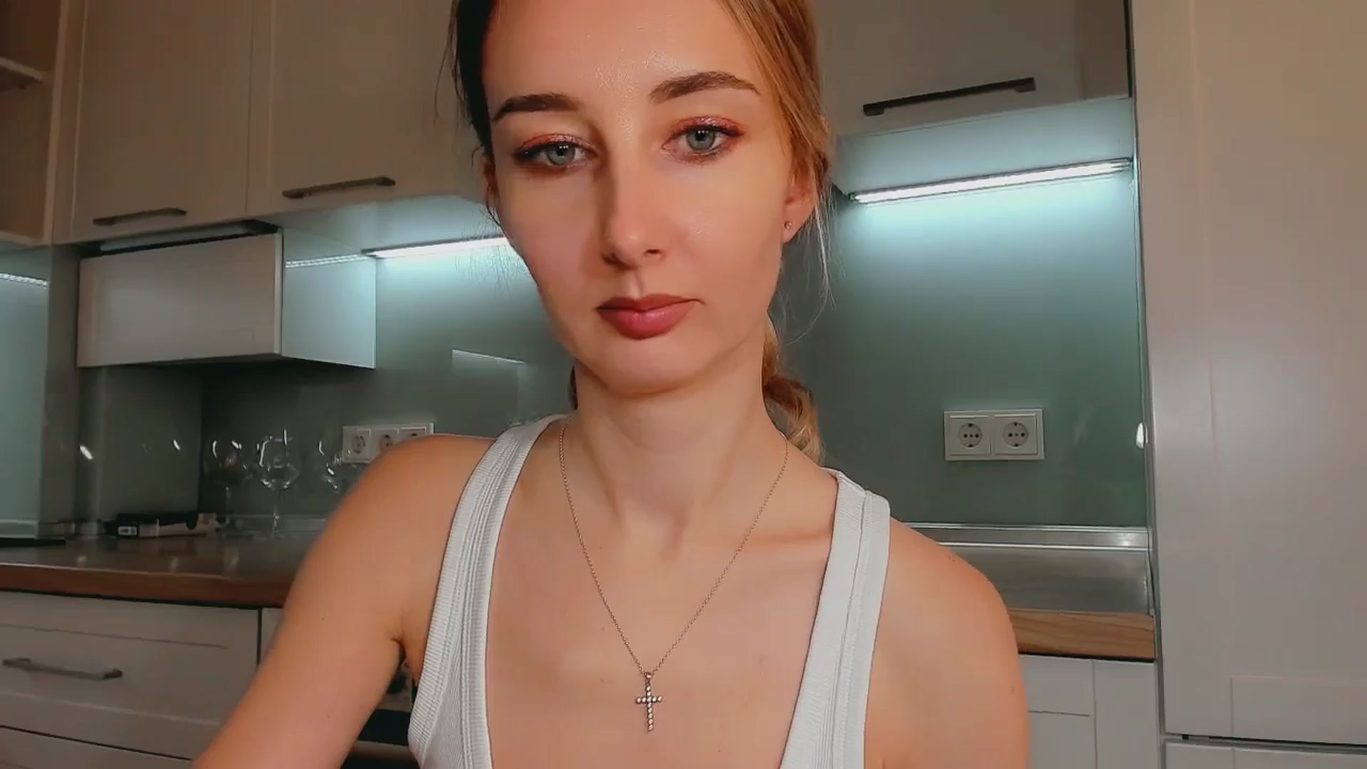 Gallery image thumbnail from User_number's myfreecams stream on, 11/13/2025, 12:27 image 16 of 20