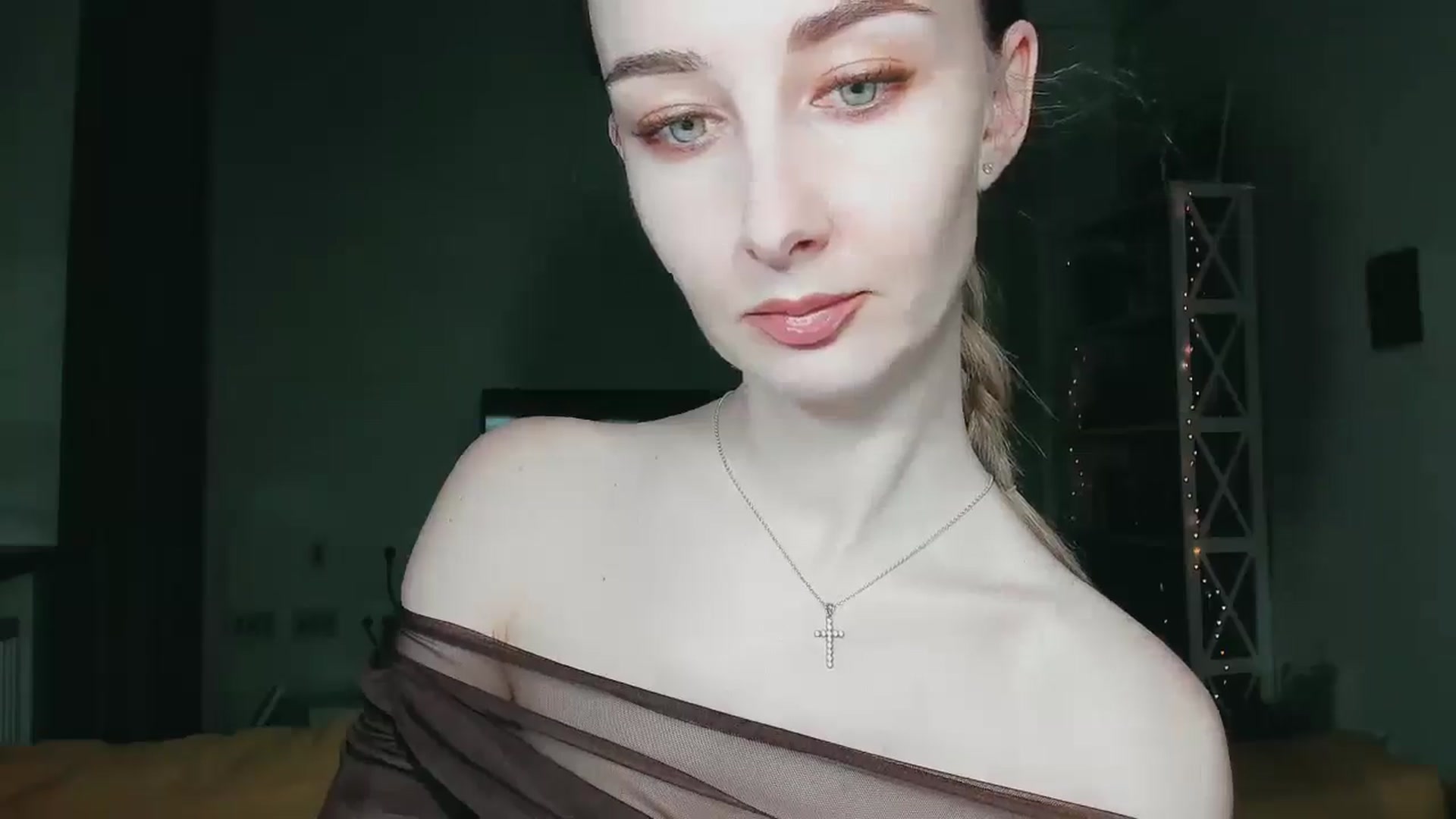 Gallery image thumbnail from User_number's myfreecams stream on, 12/17/2025, 16:01 image 12 of 20