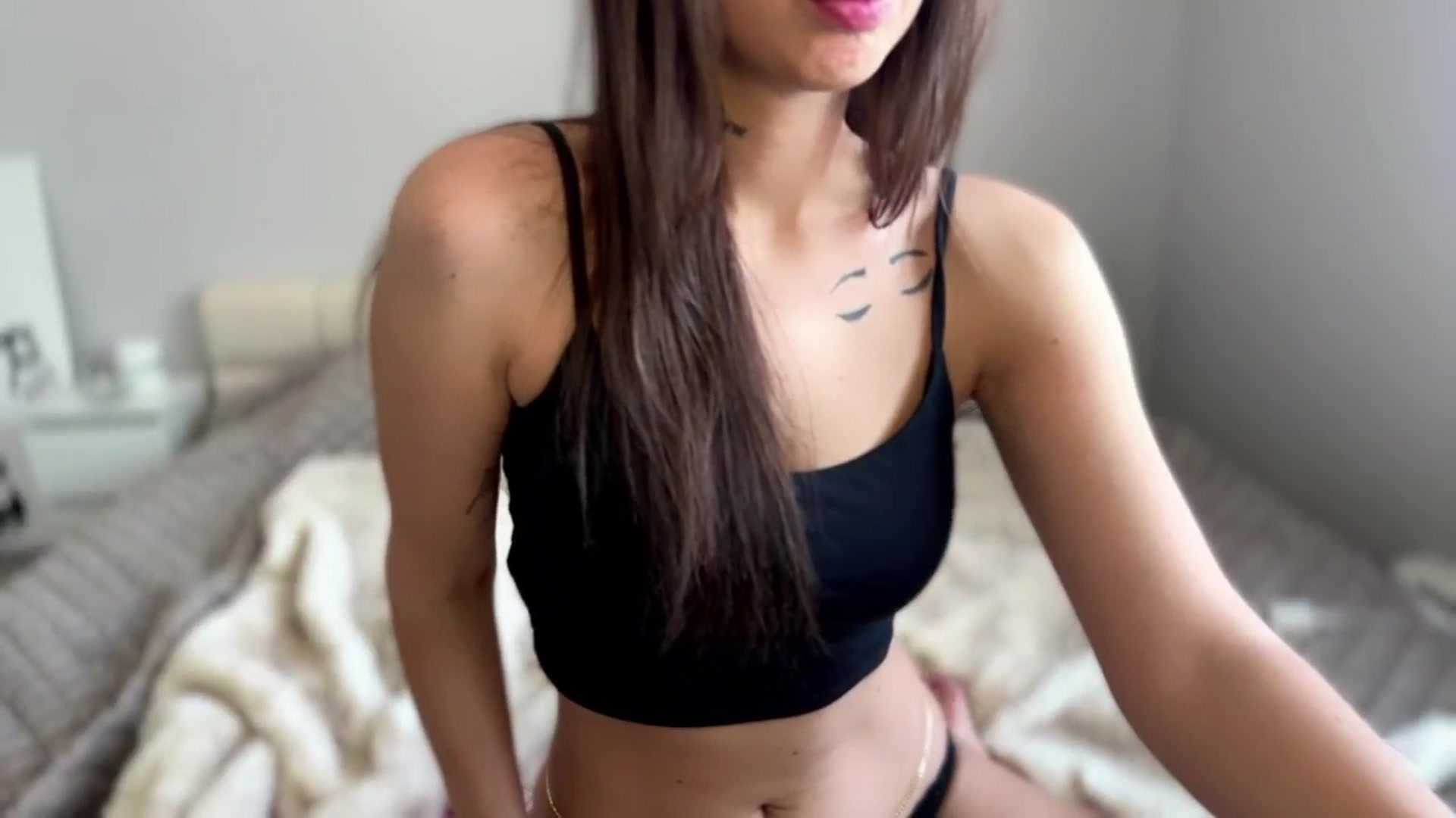Gallery image thumbnail from Usopepsi's myfreecams stream on, 03/30/2026, 17:03 image 13 of 20