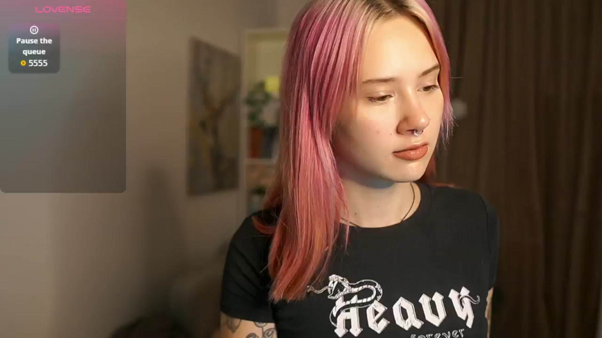 Gallery image thumbnail from Uwu_nika18's myfreecams stream on, 10/29/2025, 10:41 image 3 of 20