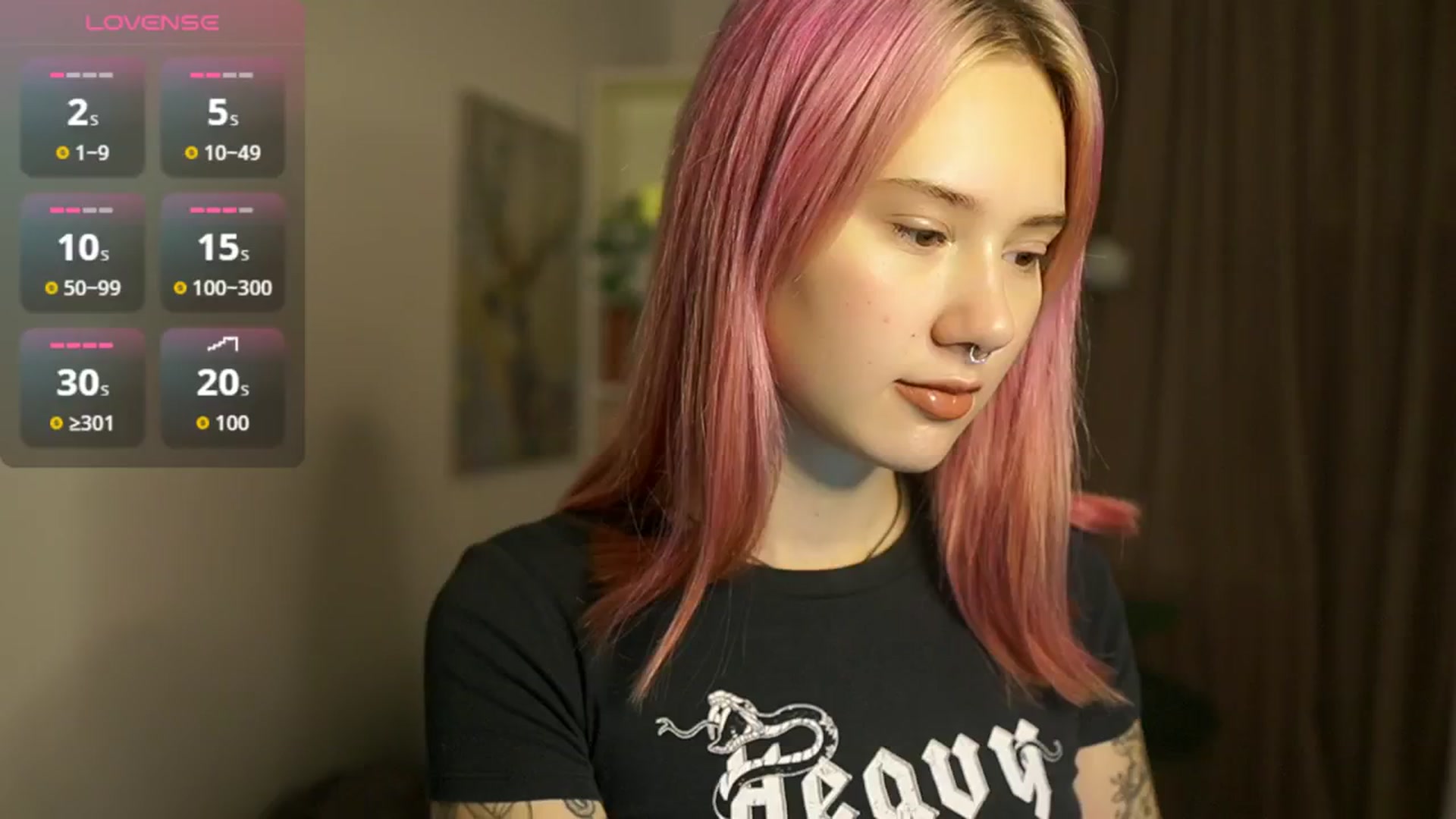 Gallery image thumbnail from Uwu_nika18's myfreecams stream on, 10/29/2025, 10:41 image 4 of 20