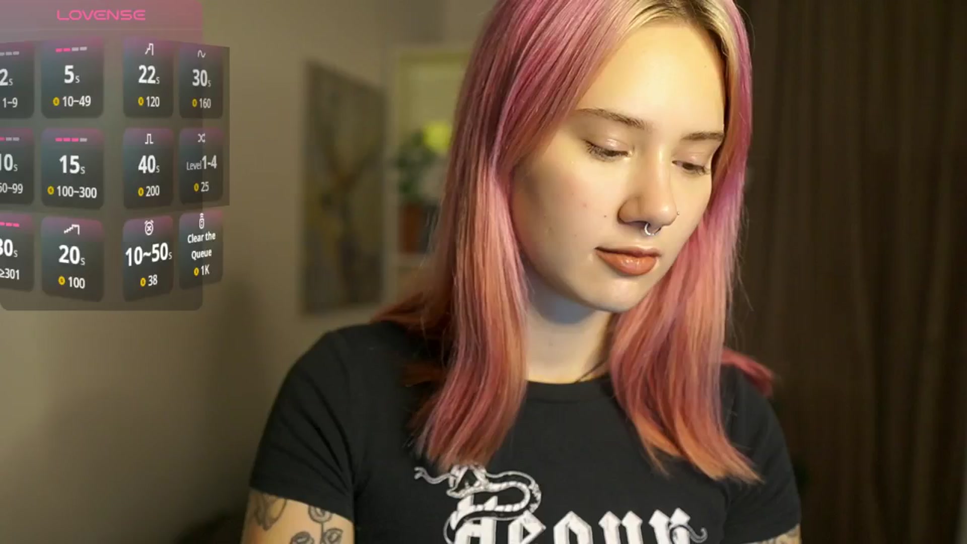 Gallery image thumbnail from Uwu_nika18's myfreecams stream on, 10/29/2025, 10:41 image 6 of 20