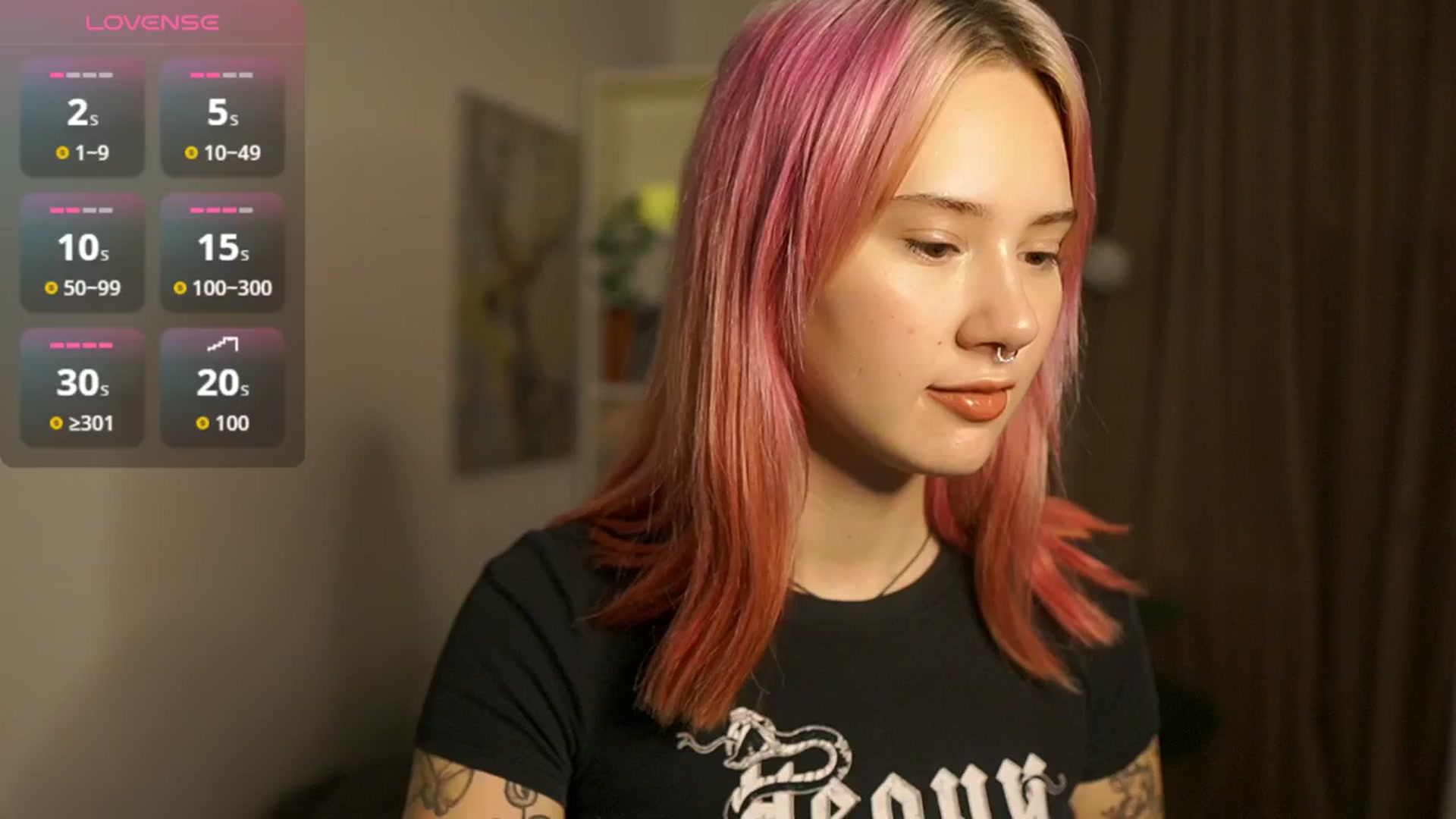 Gallery image thumbnail from Uwu_nika18's myfreecams stream on, 10/29/2025, 10:41 image 12 of 20