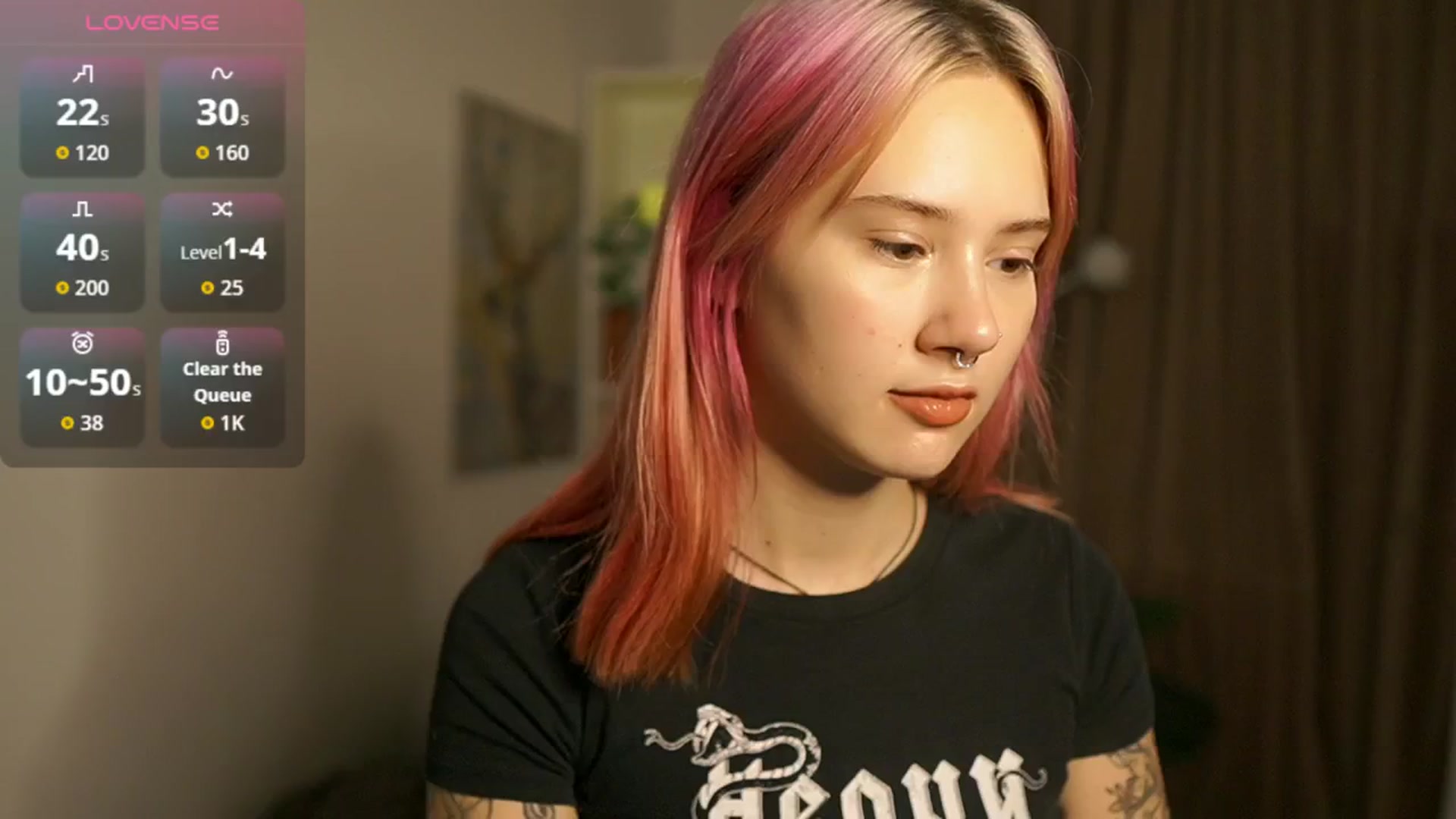 Gallery image thumbnail from Uwu_nika18's myfreecams stream on, 10/29/2025, 10:41 image 15 of 20