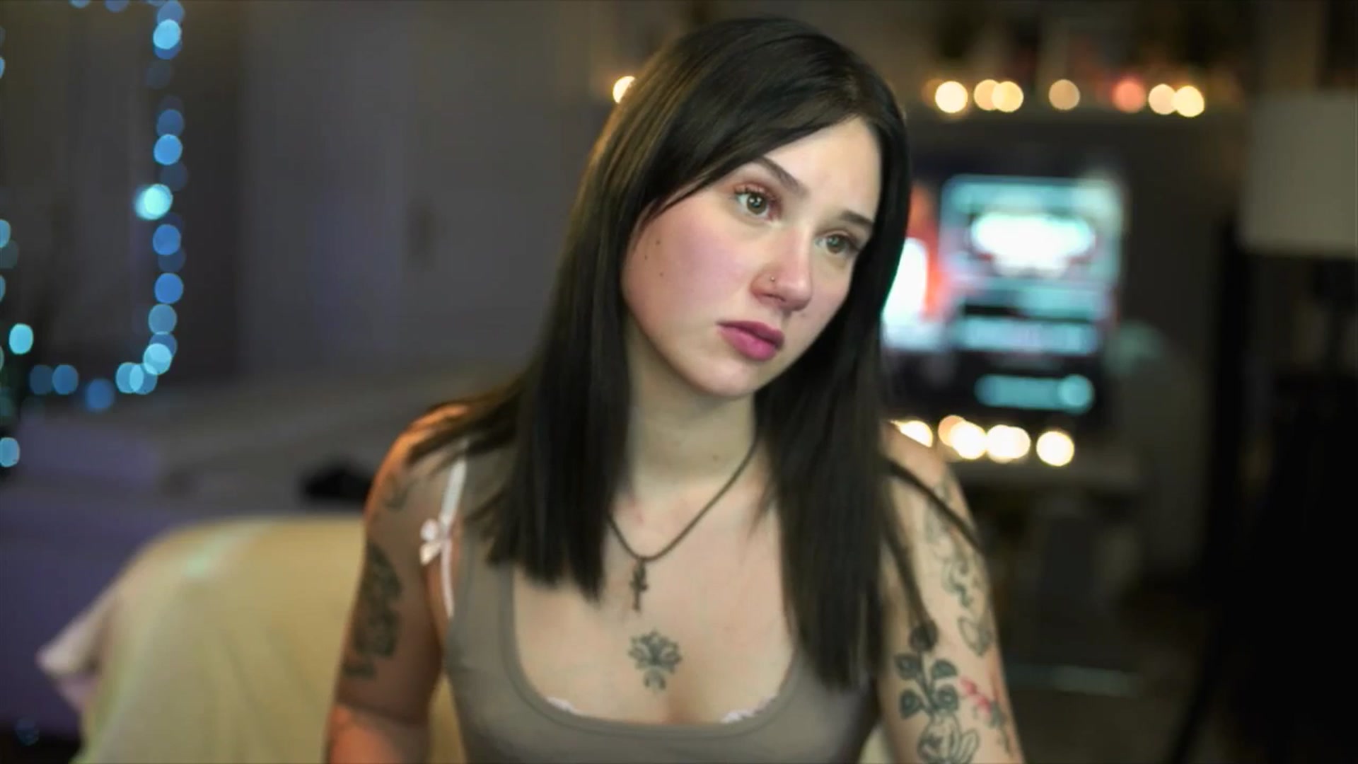 Gallery image thumbnail from Uwu_nika18's myfreecams stream on, 12/31/2025, 20:46 image 7 of 20