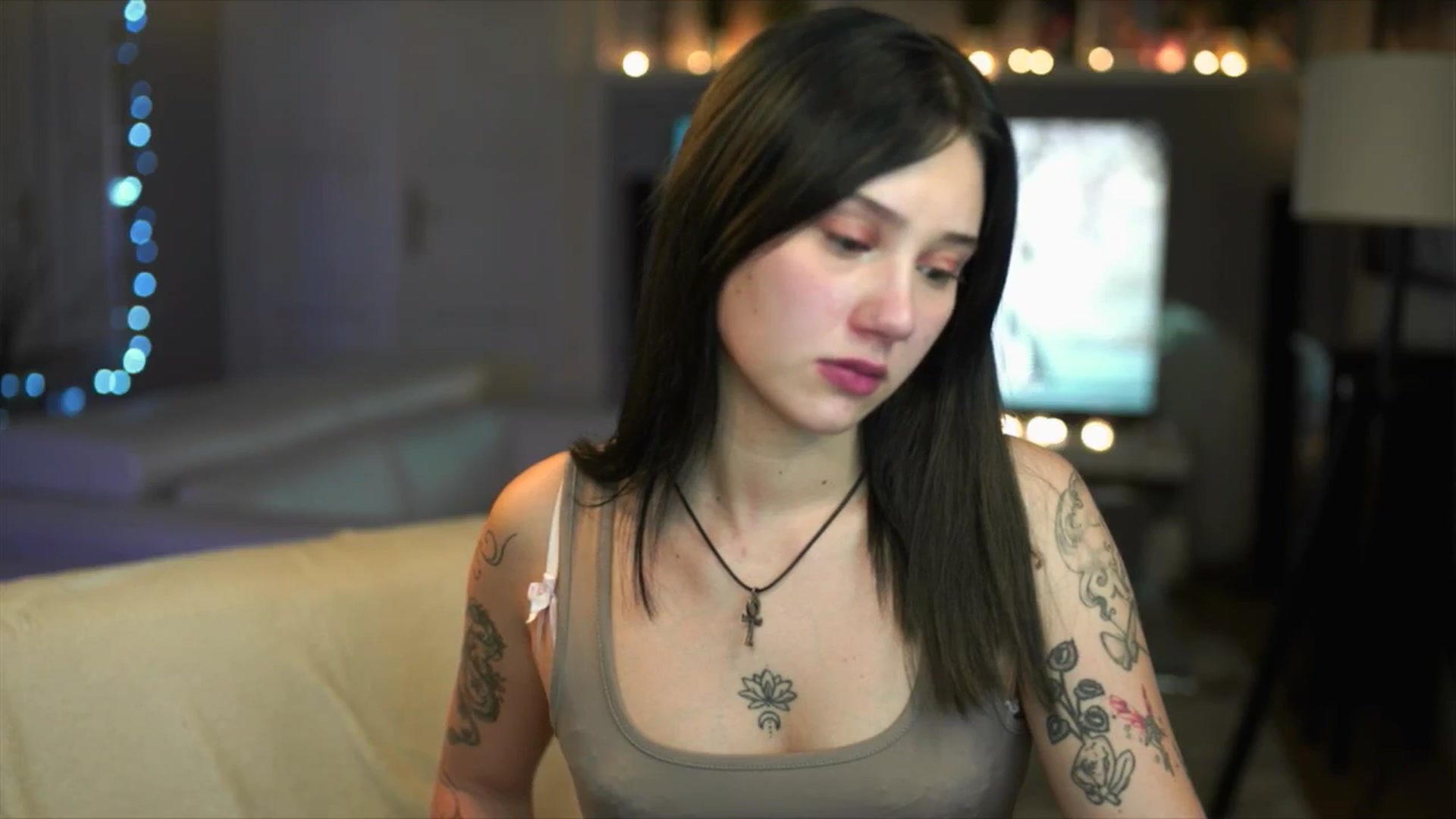 Gallery image thumbnail from Uwu_nika18's myfreecams stream on, 12/31/2025, 22:12 image 3 of 20