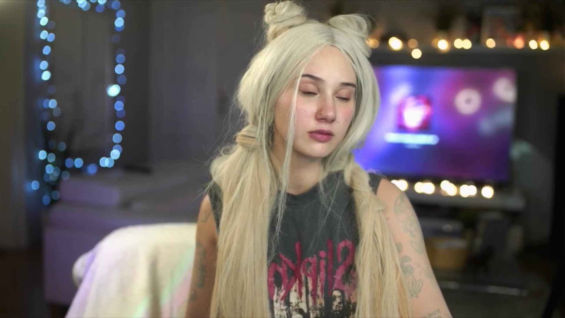 Gallery image thumbnail from Uwu_nika18's myfreecams stream on, 01/01/2026, 15:57 image 3 of 20