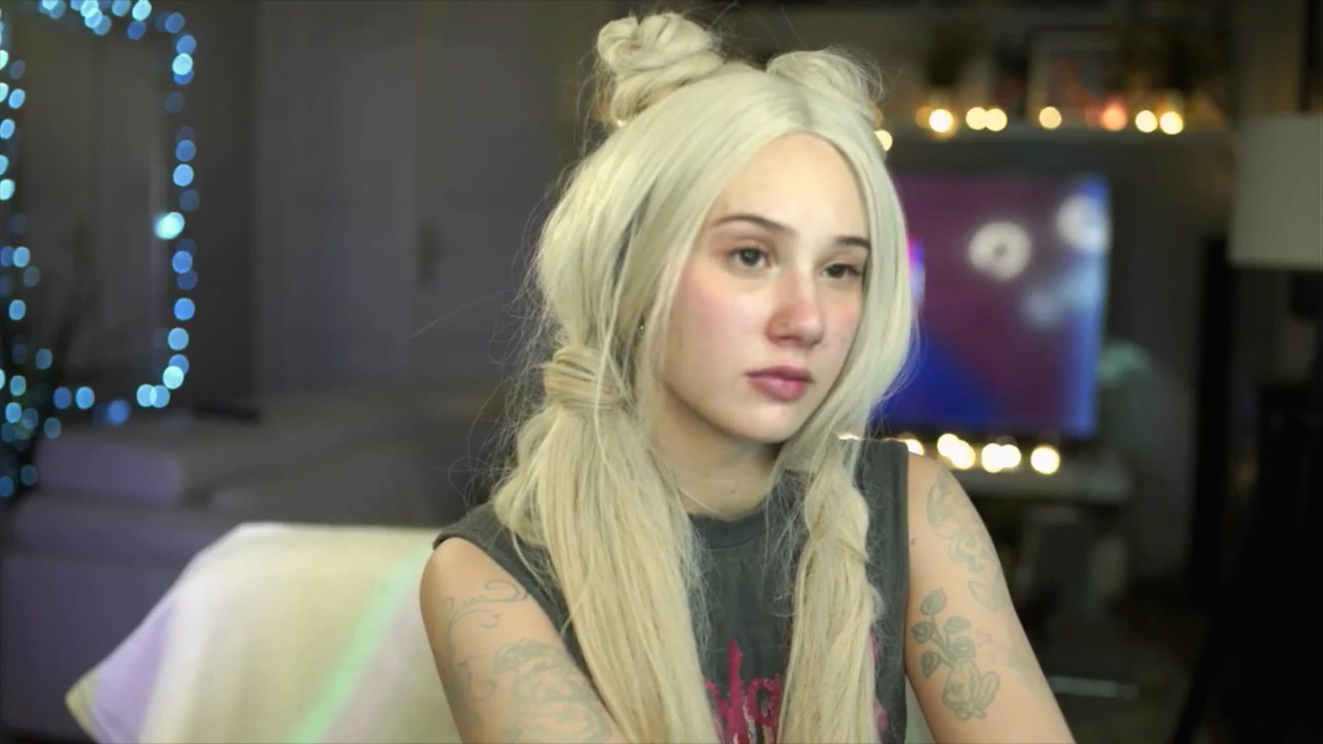 Gallery image thumbnail from Uwu_nika18's myfreecams stream on, 01/01/2026, 15:57 image 18 of 20
