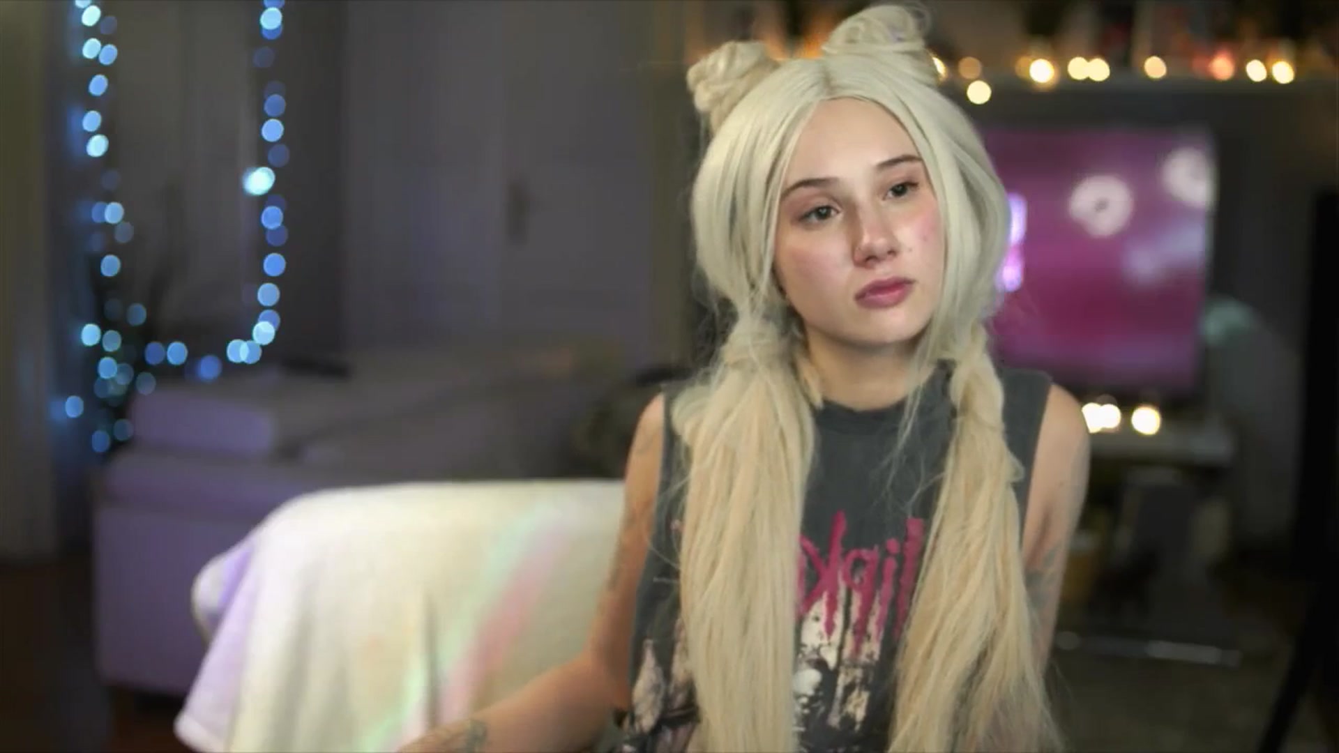 Gallery image thumbnail from Uwu_nika18's myfreecams stream on, 01/01/2026, 15:57 image 5 of 20