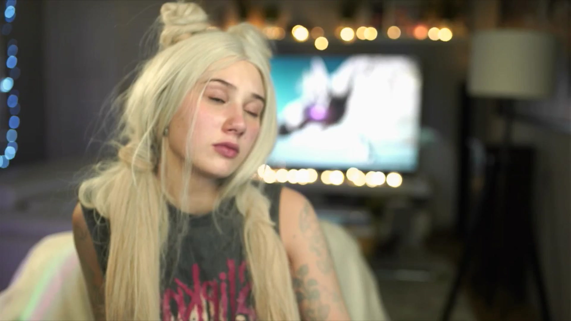 Gallery image thumbnail from Uwu_nika18's myfreecams stream on, 01/01/2026, 17:23 image 5 of 20